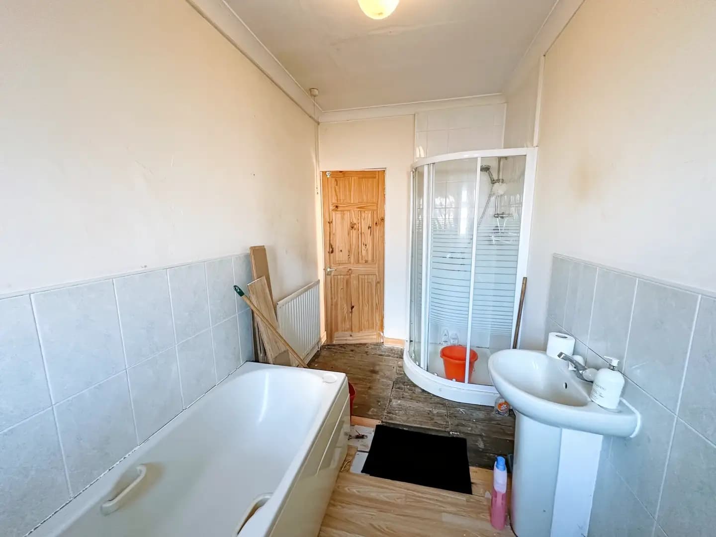property photo 11 of 30