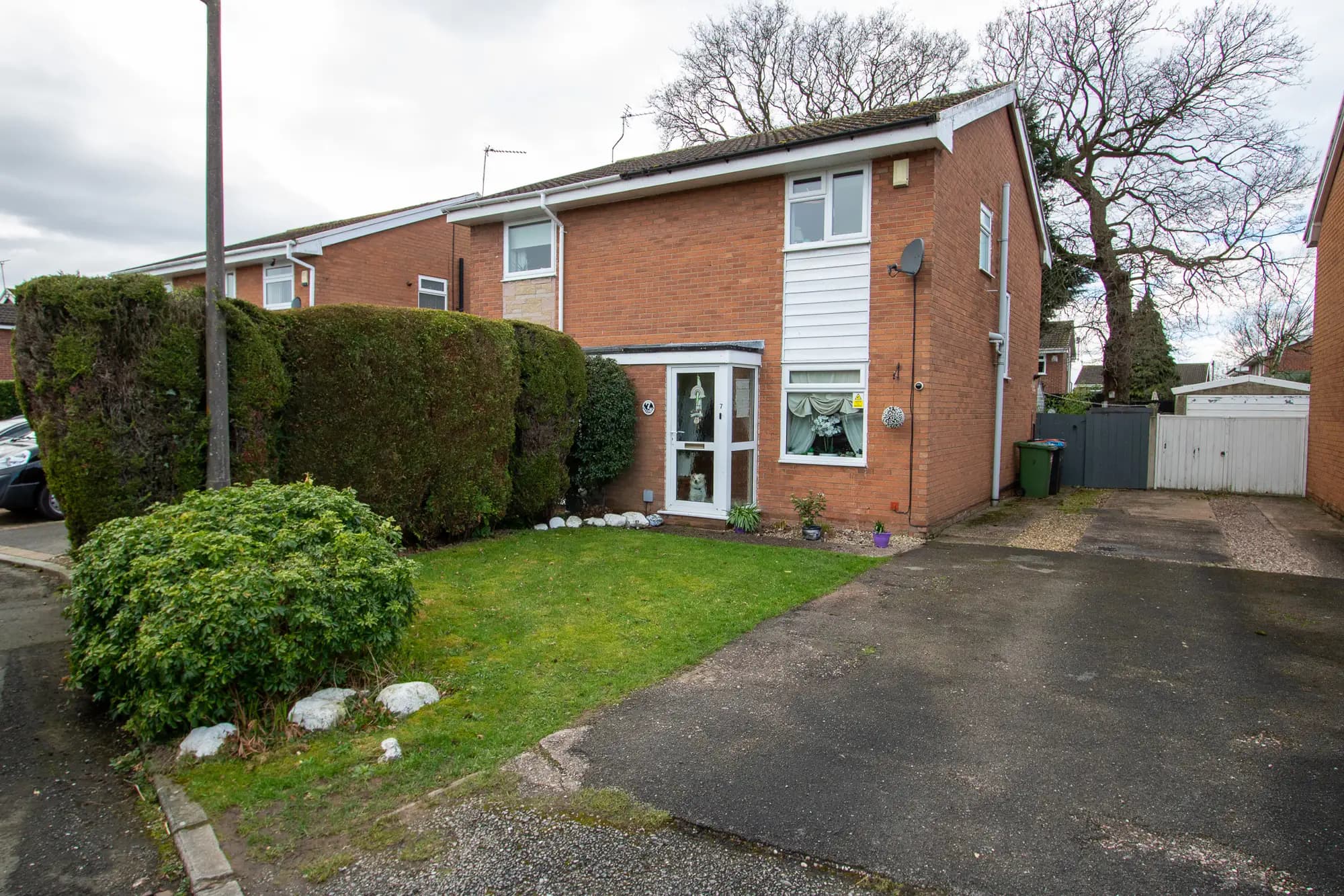 property photo 15 of 16