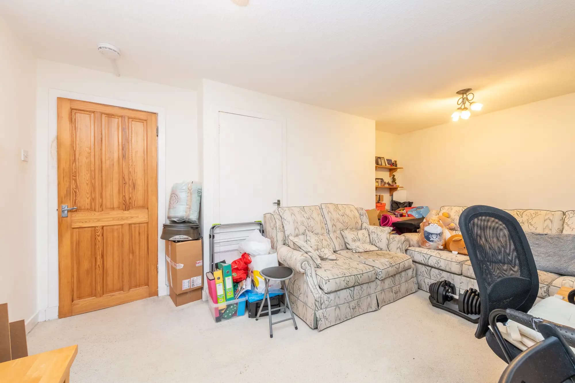 property photo 5 of 27