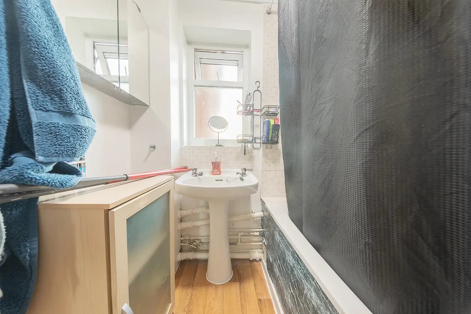 property photo 9 of 22