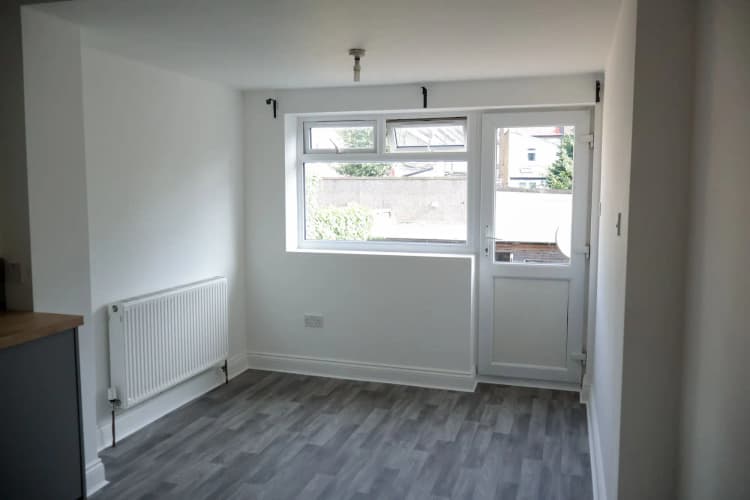 property photo 7 of 37