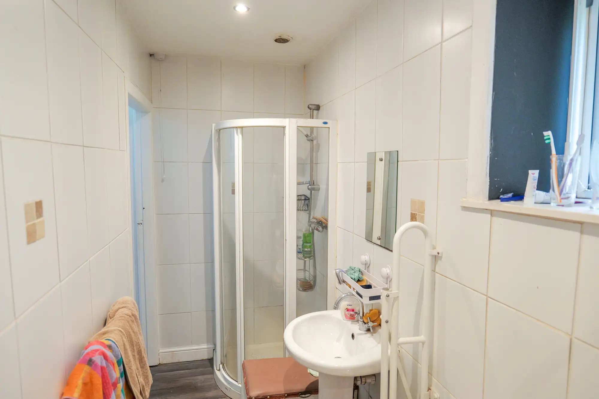 property photo 6 of 27