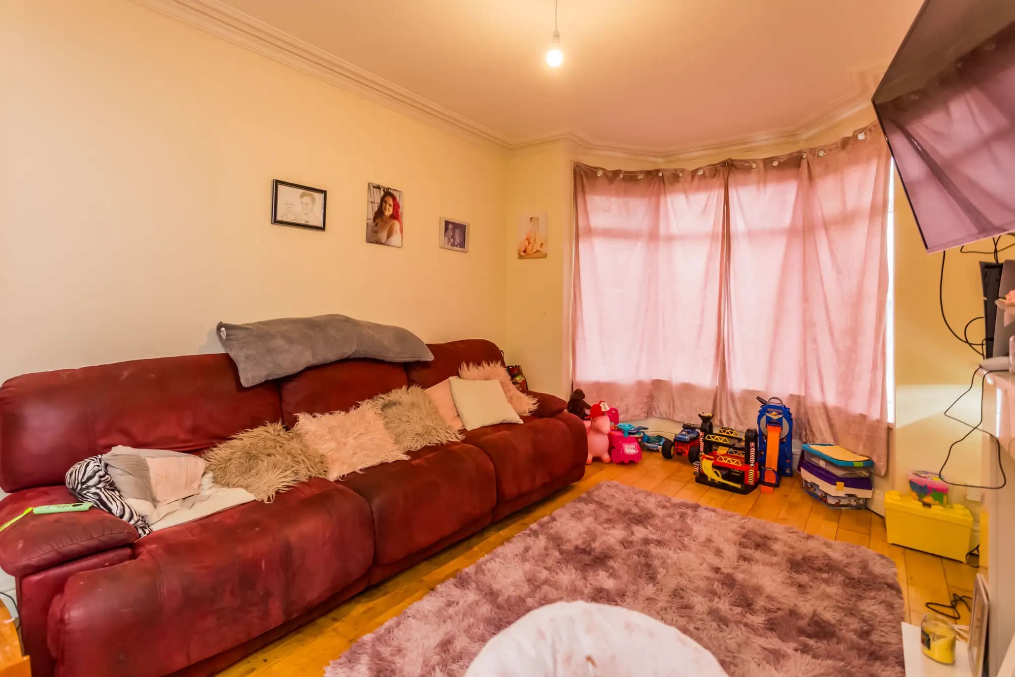 property photo 4 of 25