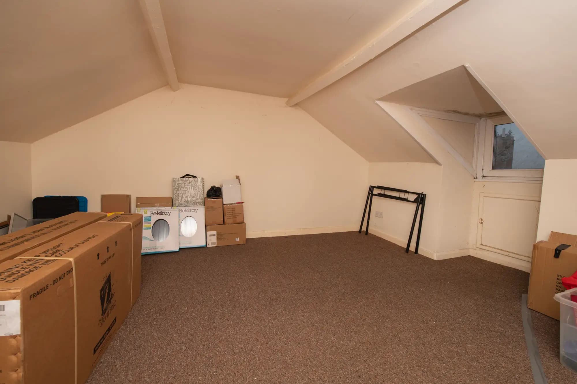 property photo 5 of 22
