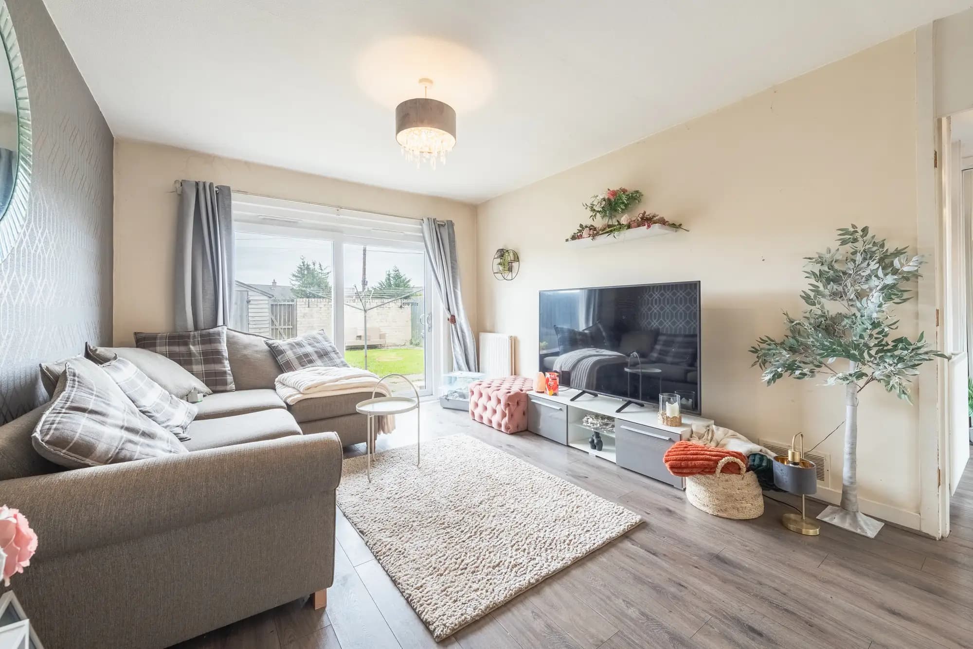 property photo 3 of 29