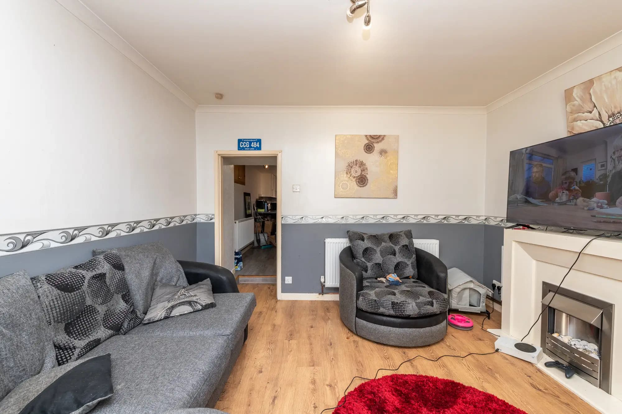 property photo 4 of 26