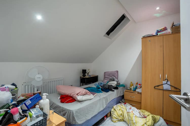 property photo 17 of 21