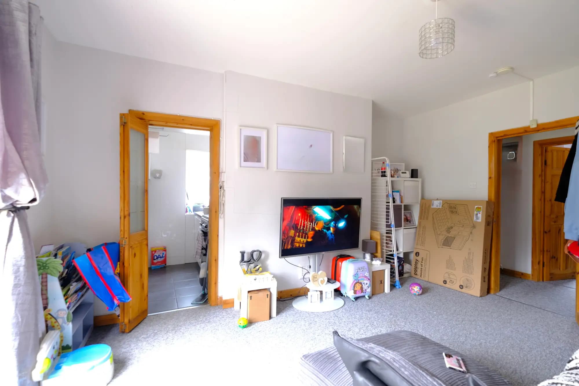 property photo 5 of 20