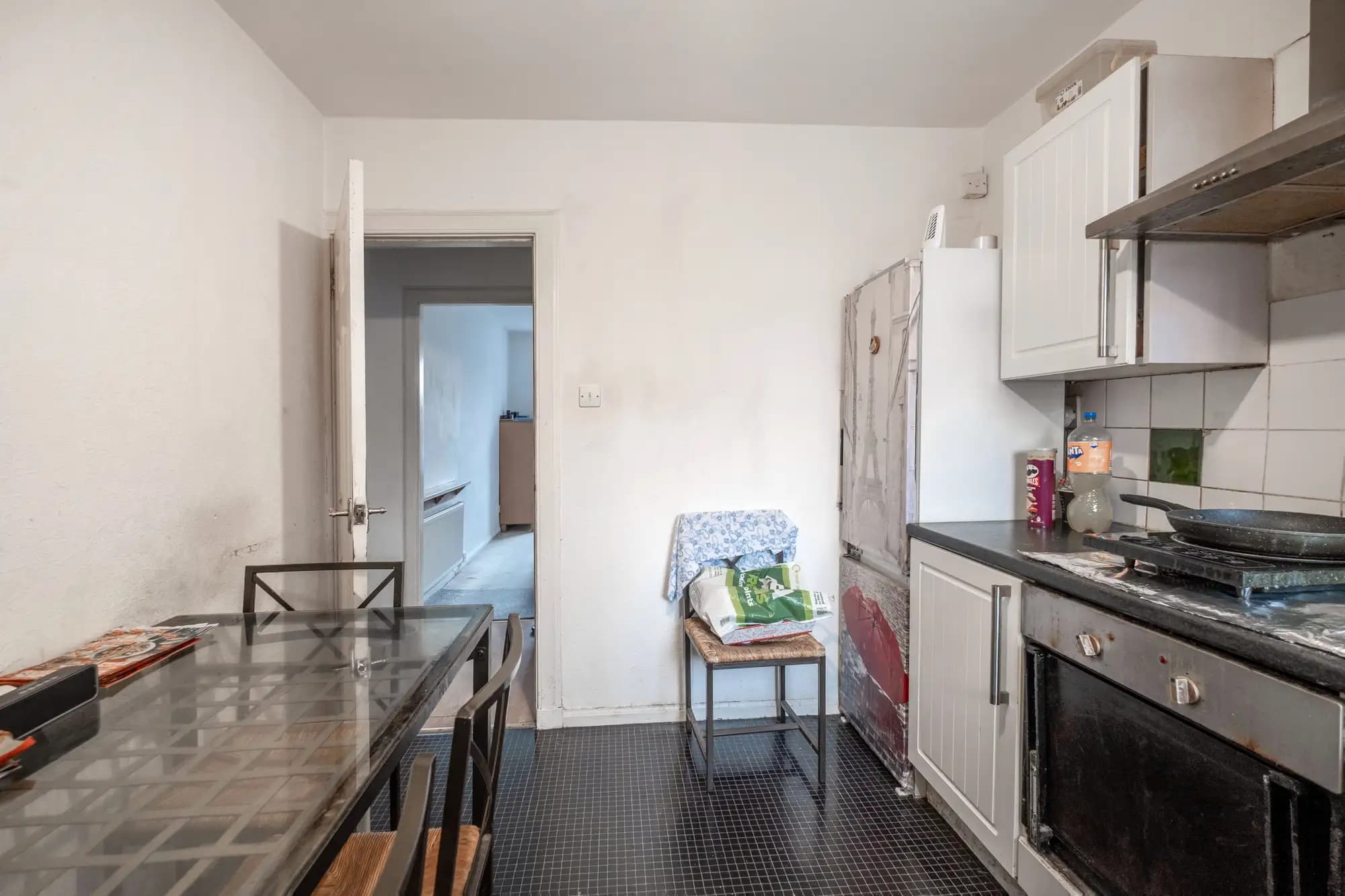 property photo 7 of 17