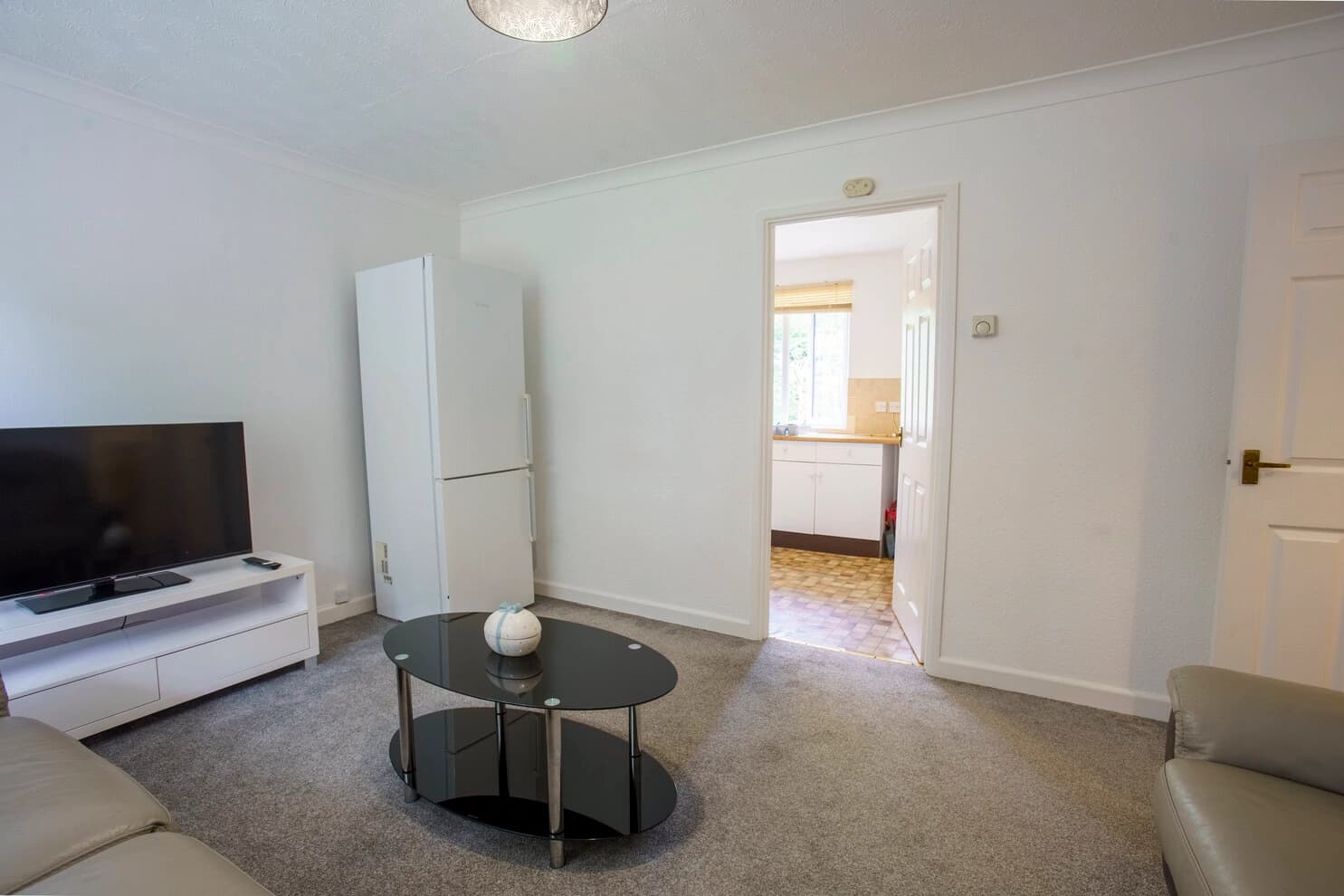 property photo 4 of 12