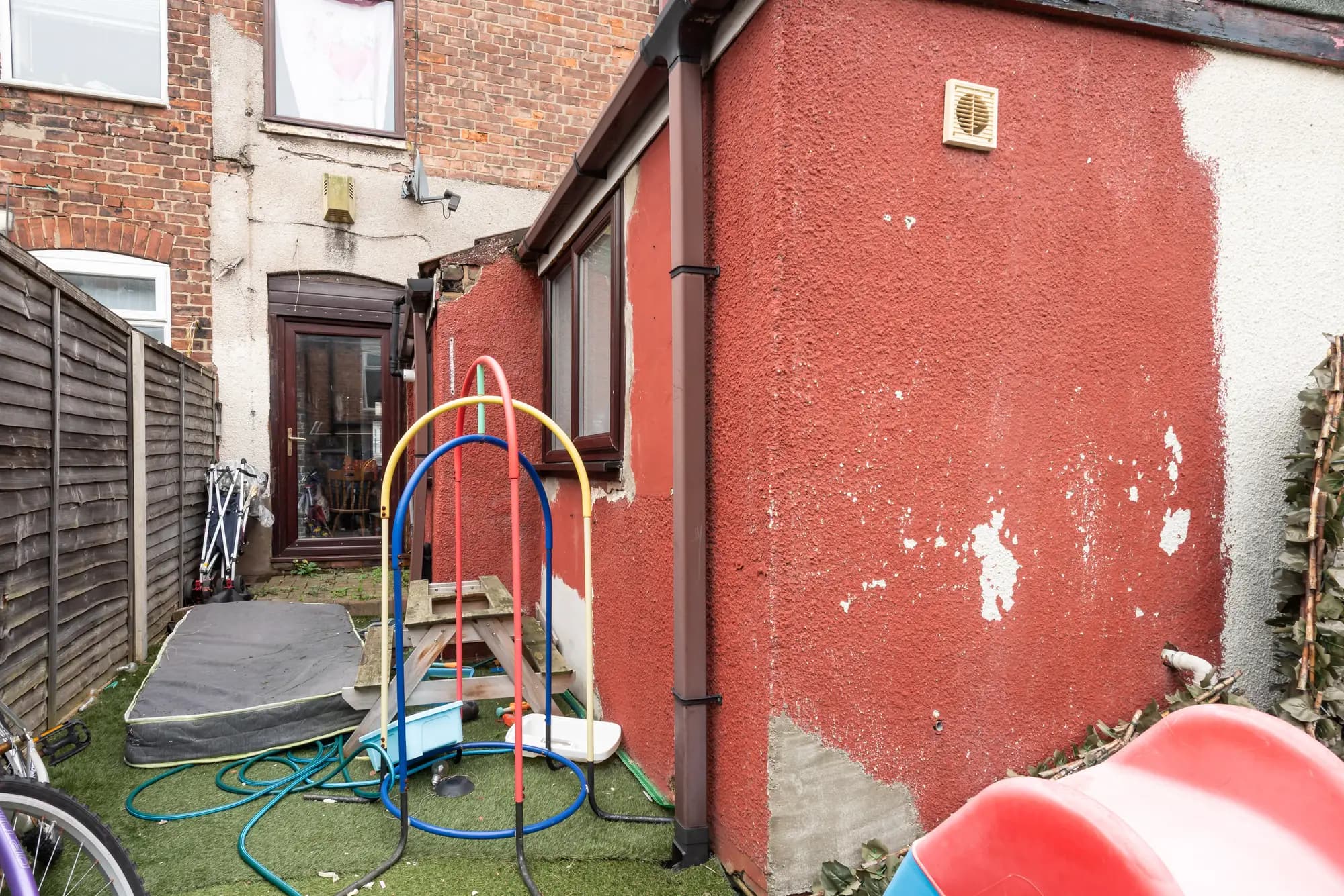 property photo 16 of 17