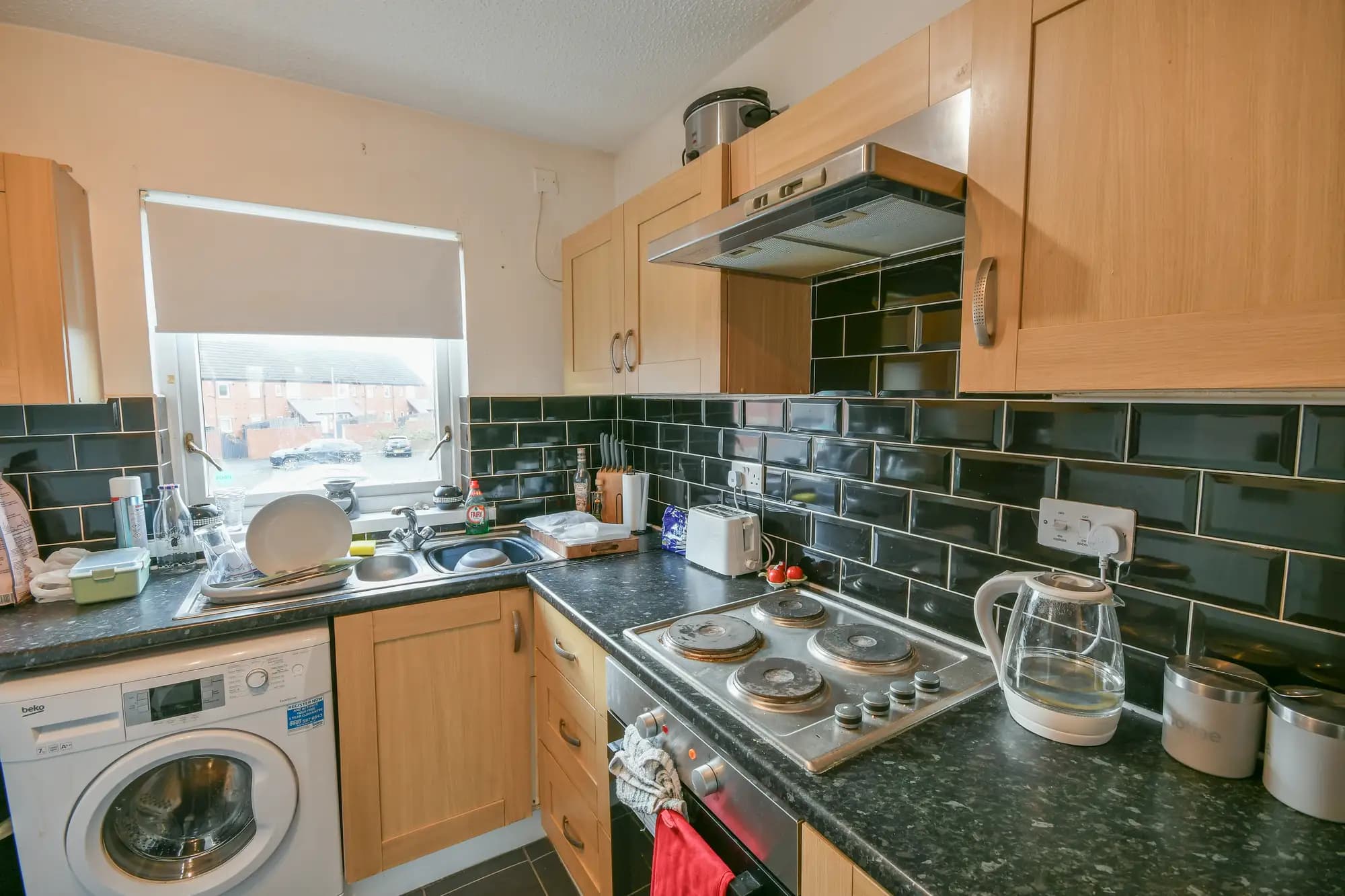 property photo 4 of 15