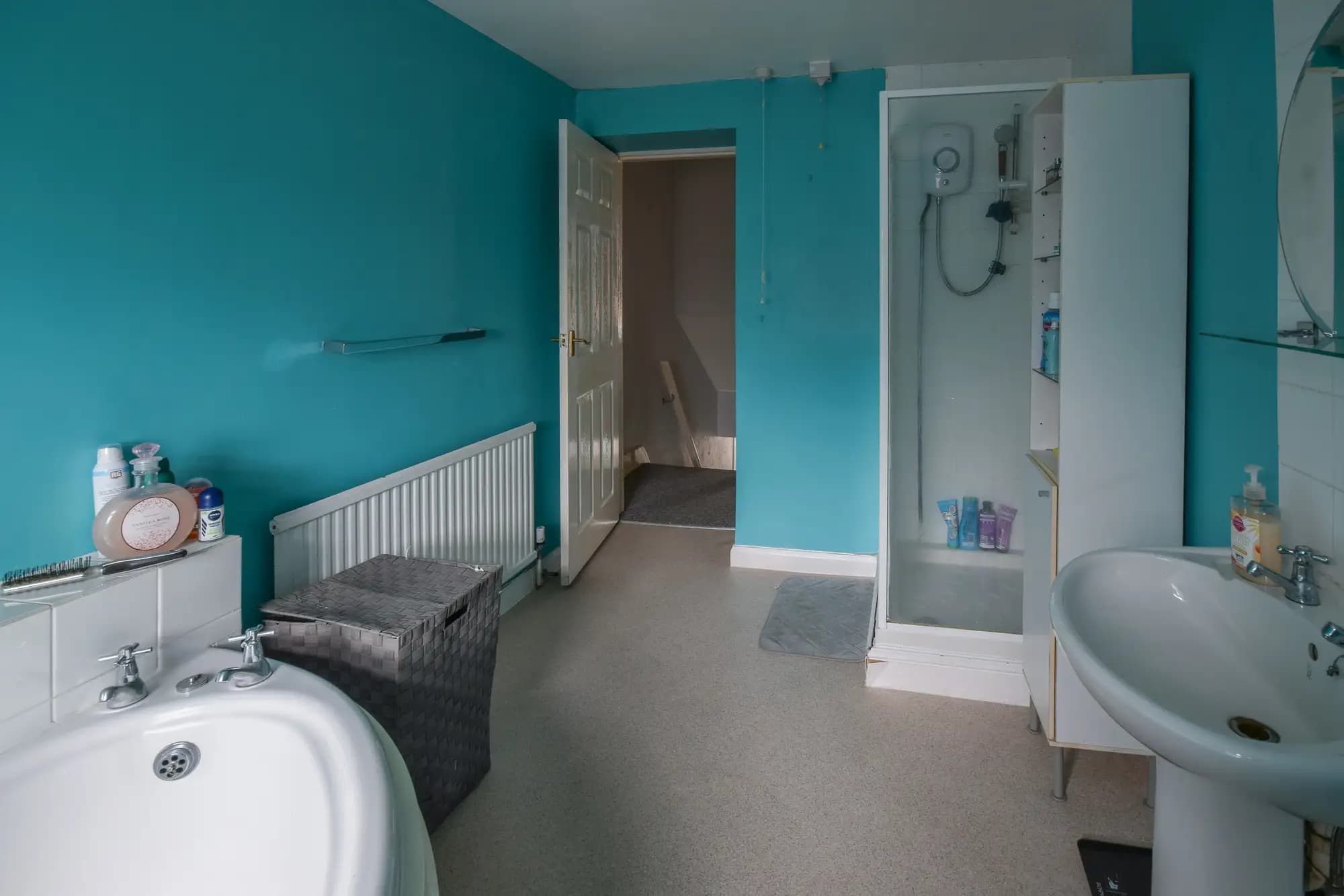 property photo 6 of 15