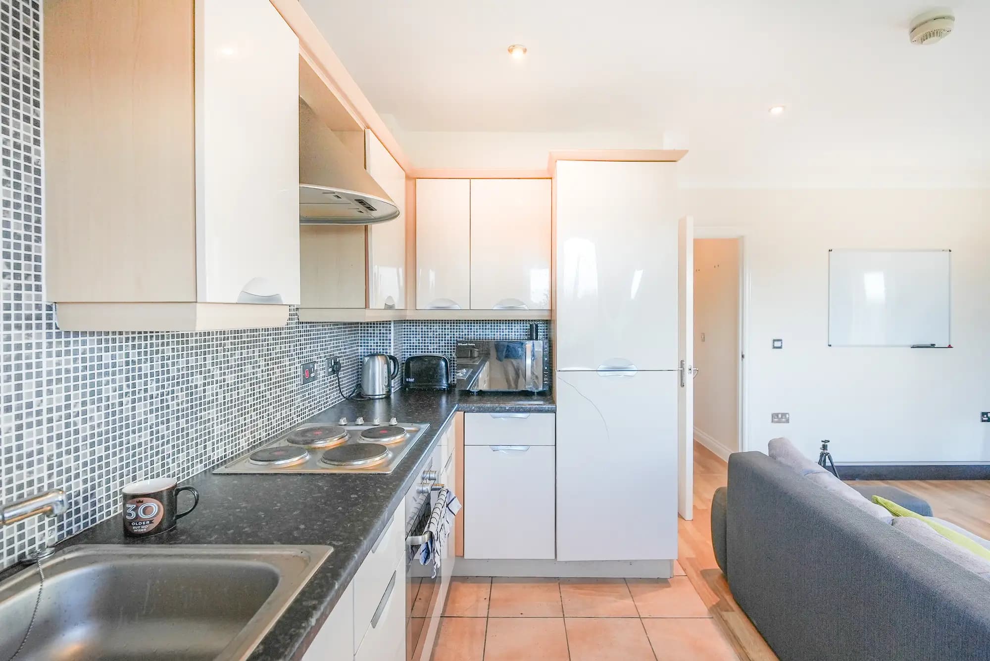 property photo 5 of 17