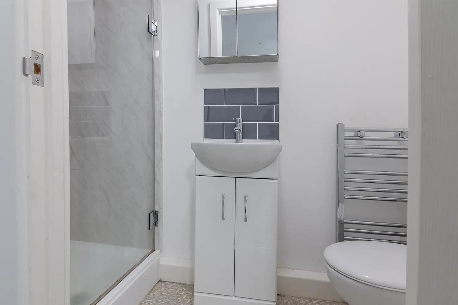 property photo 6 of 35