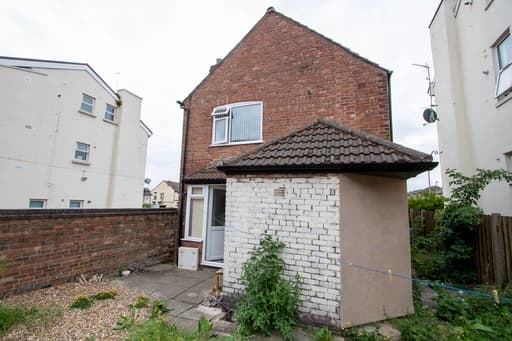 property photo 26 of 30