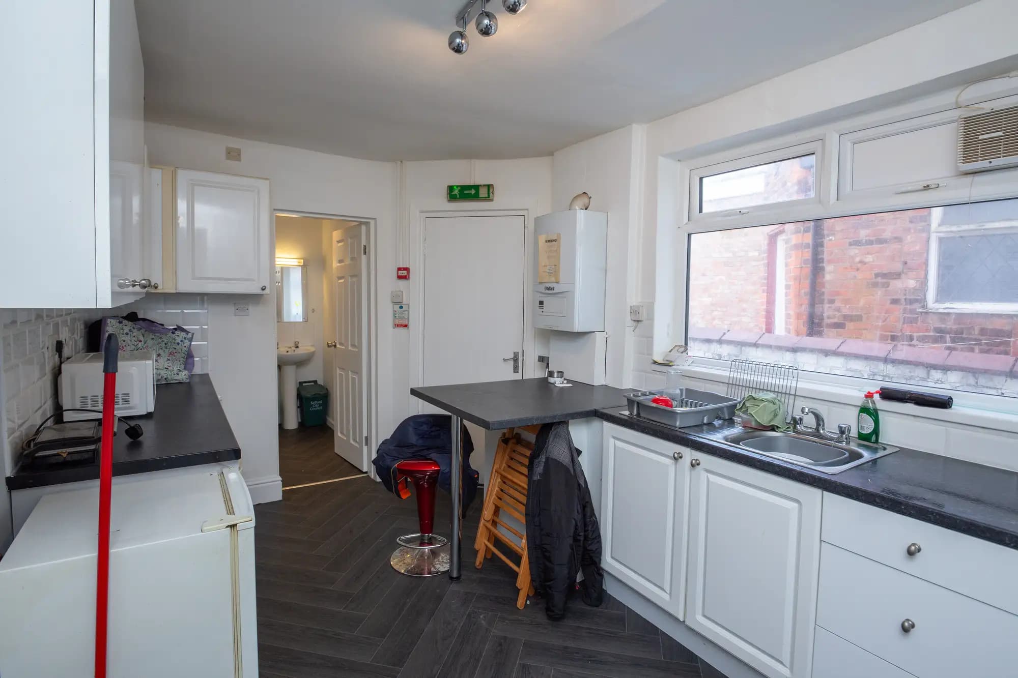 property photo 9 of 21
