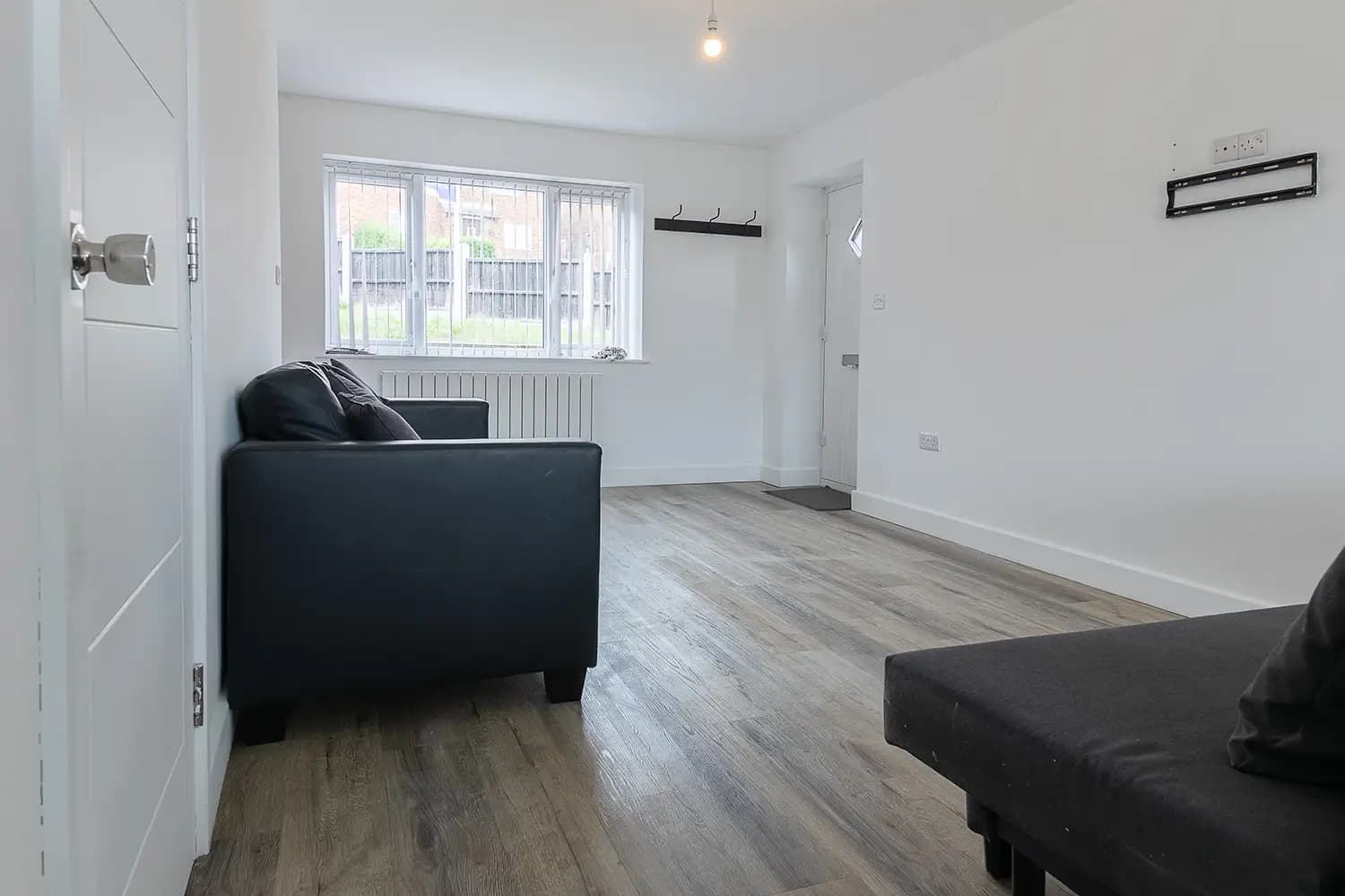 property photo 4 of 31