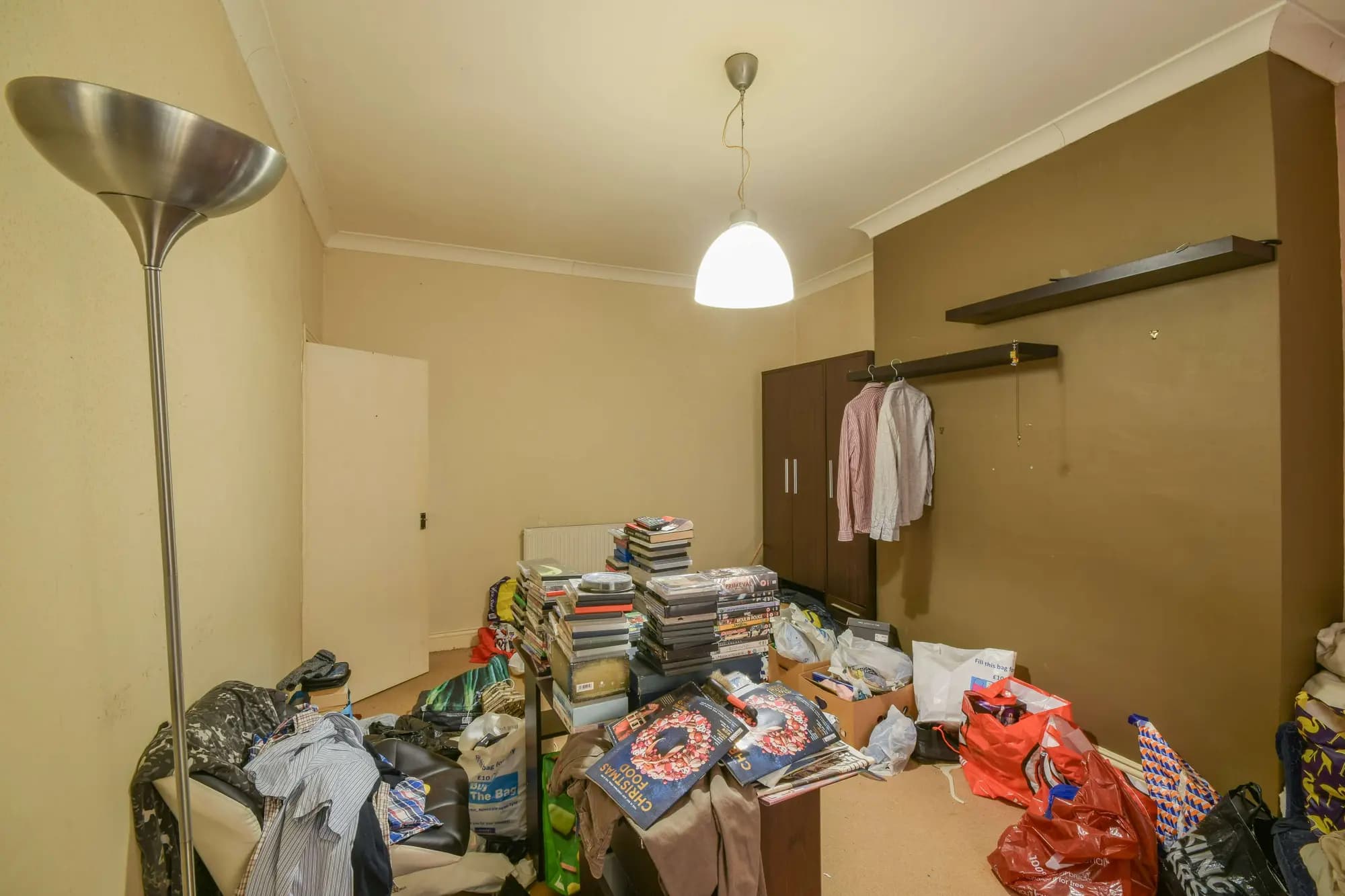 property photo 9 of 12