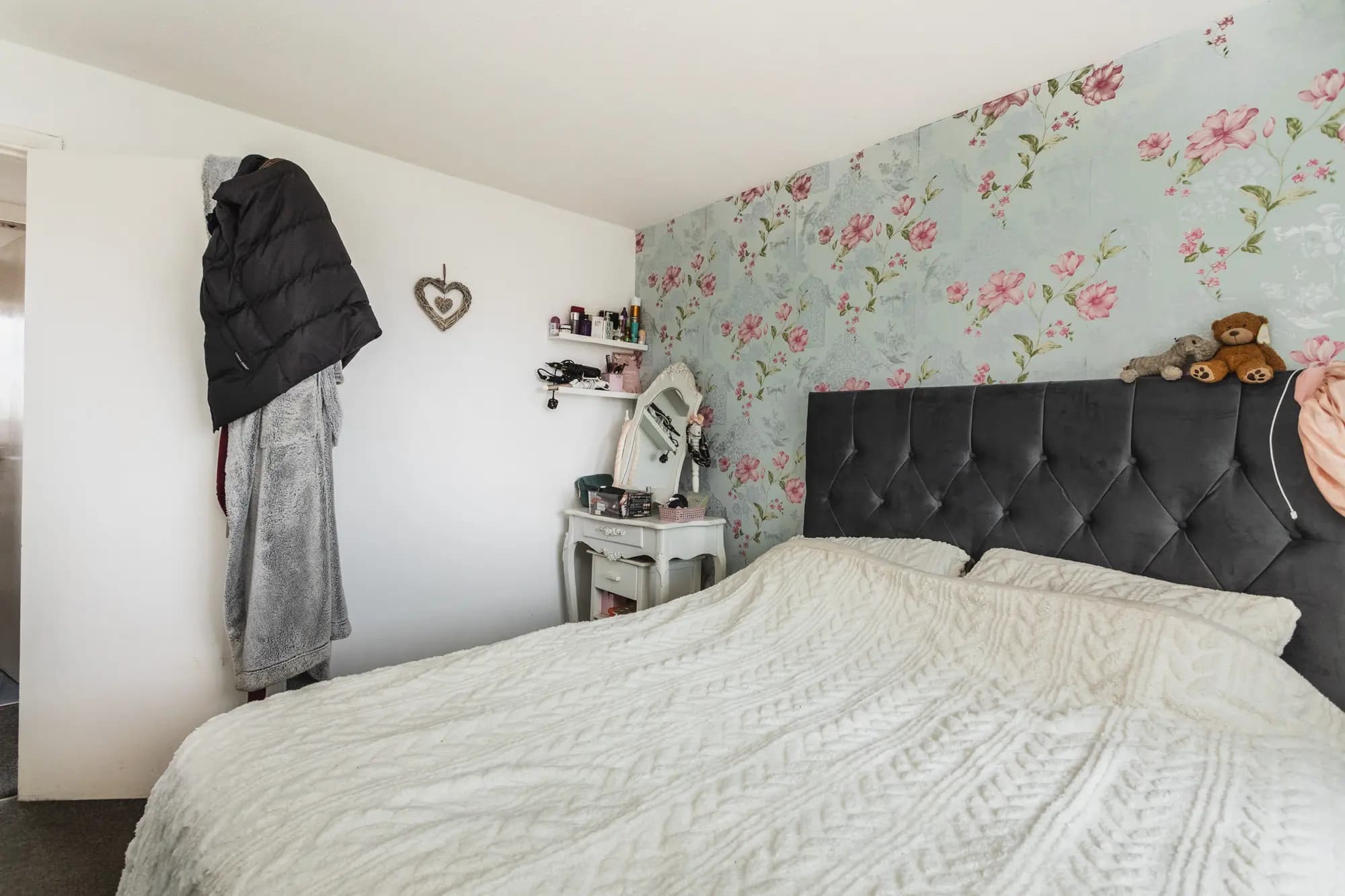 property photo 10 of 21