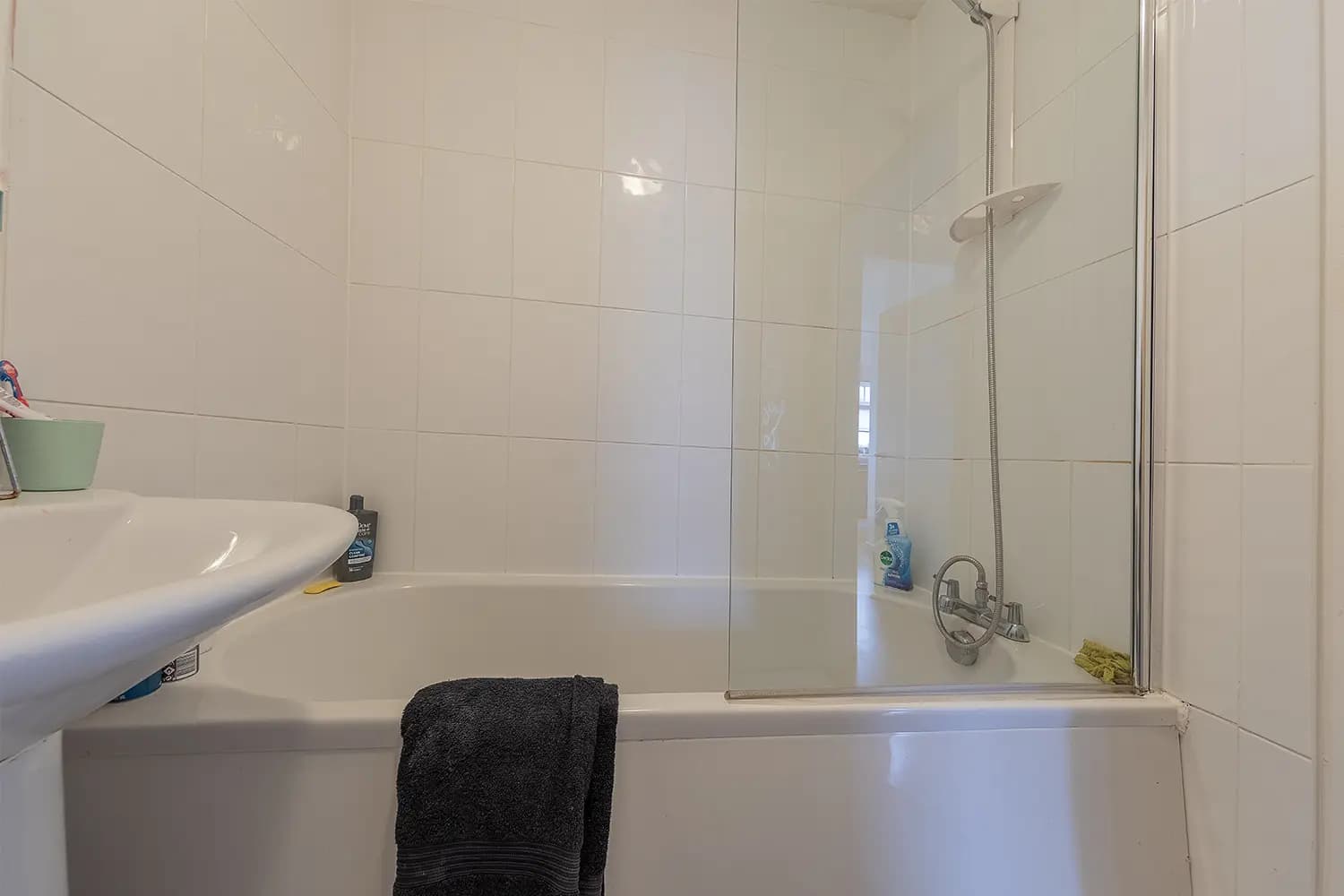 property photo 11 of 19