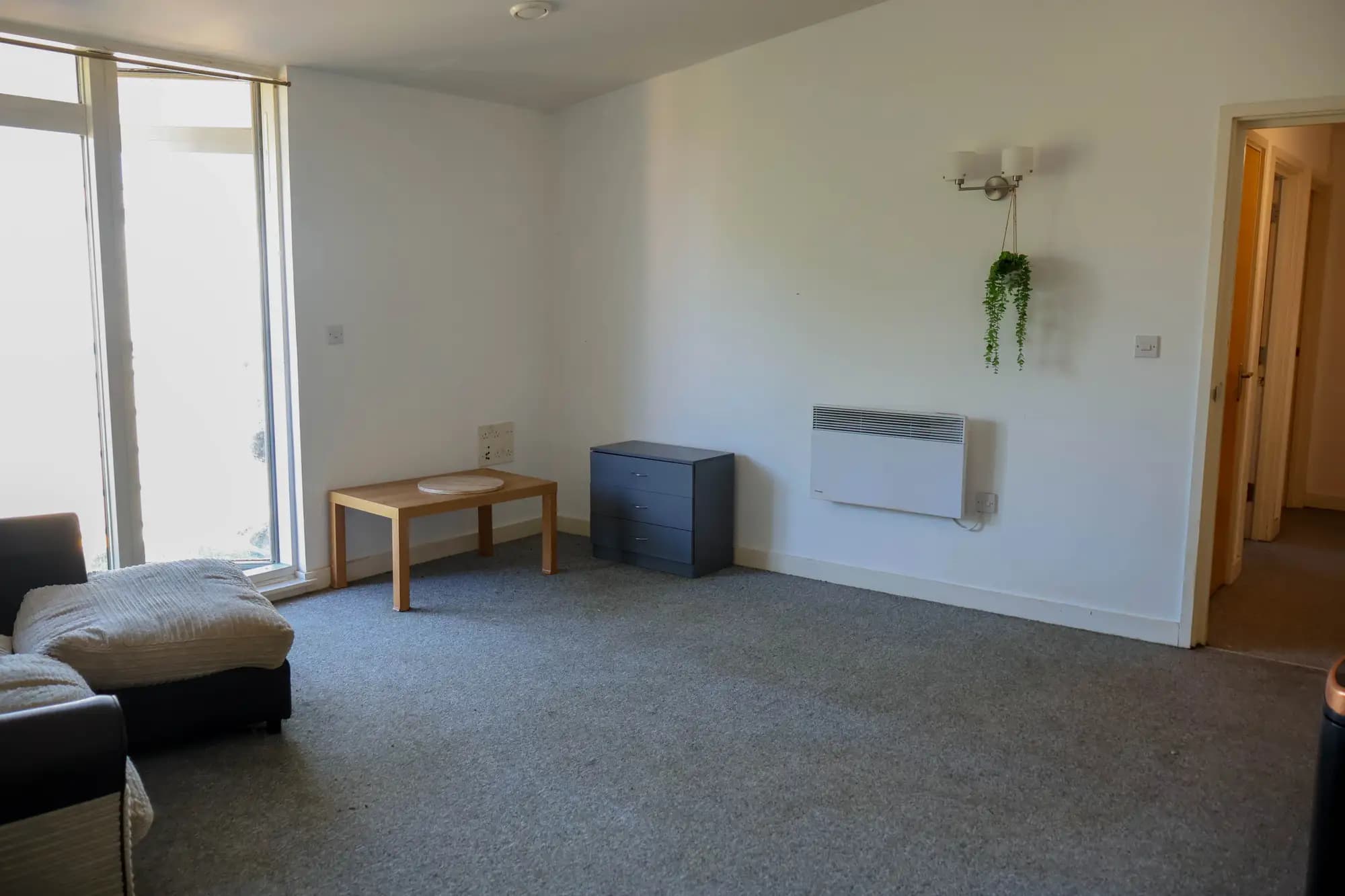 property photo 4 of 31