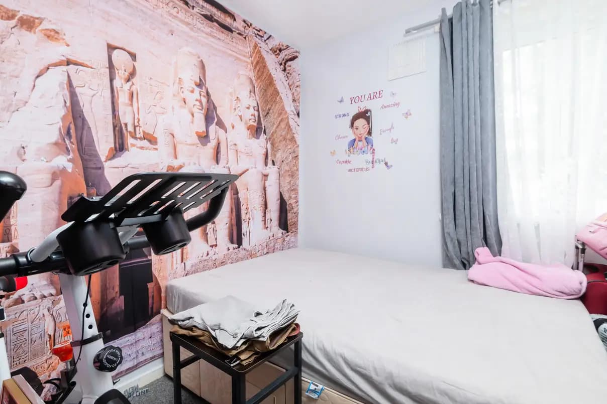 property photo 13 of 15