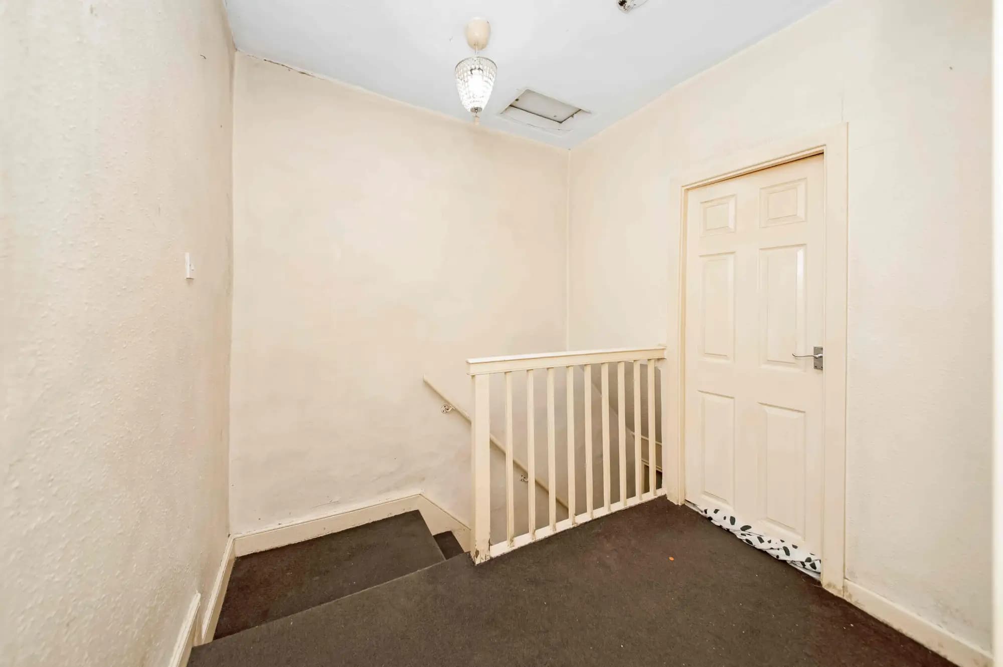 property photo 11 of 14