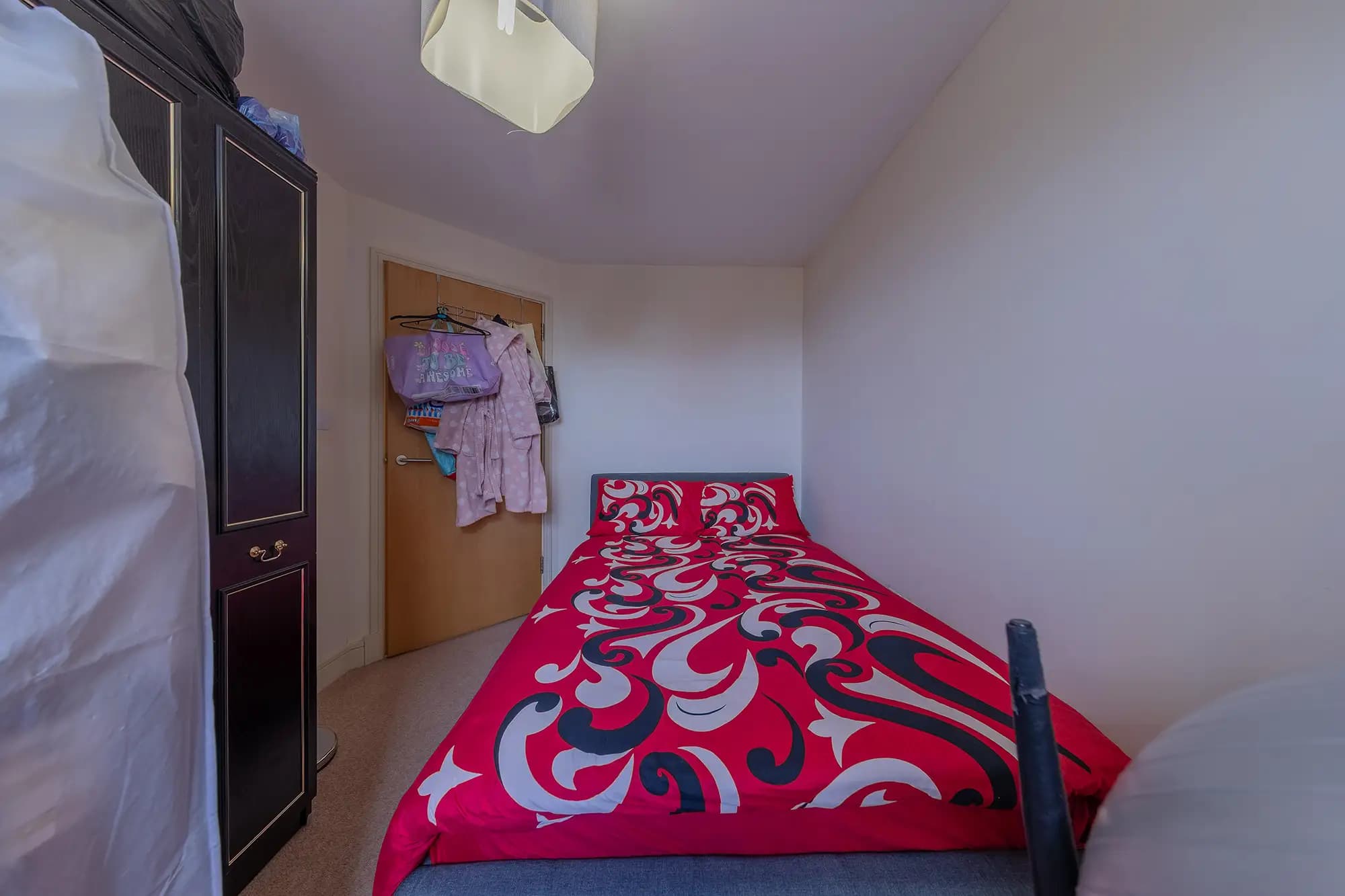 property photo 12 of 16