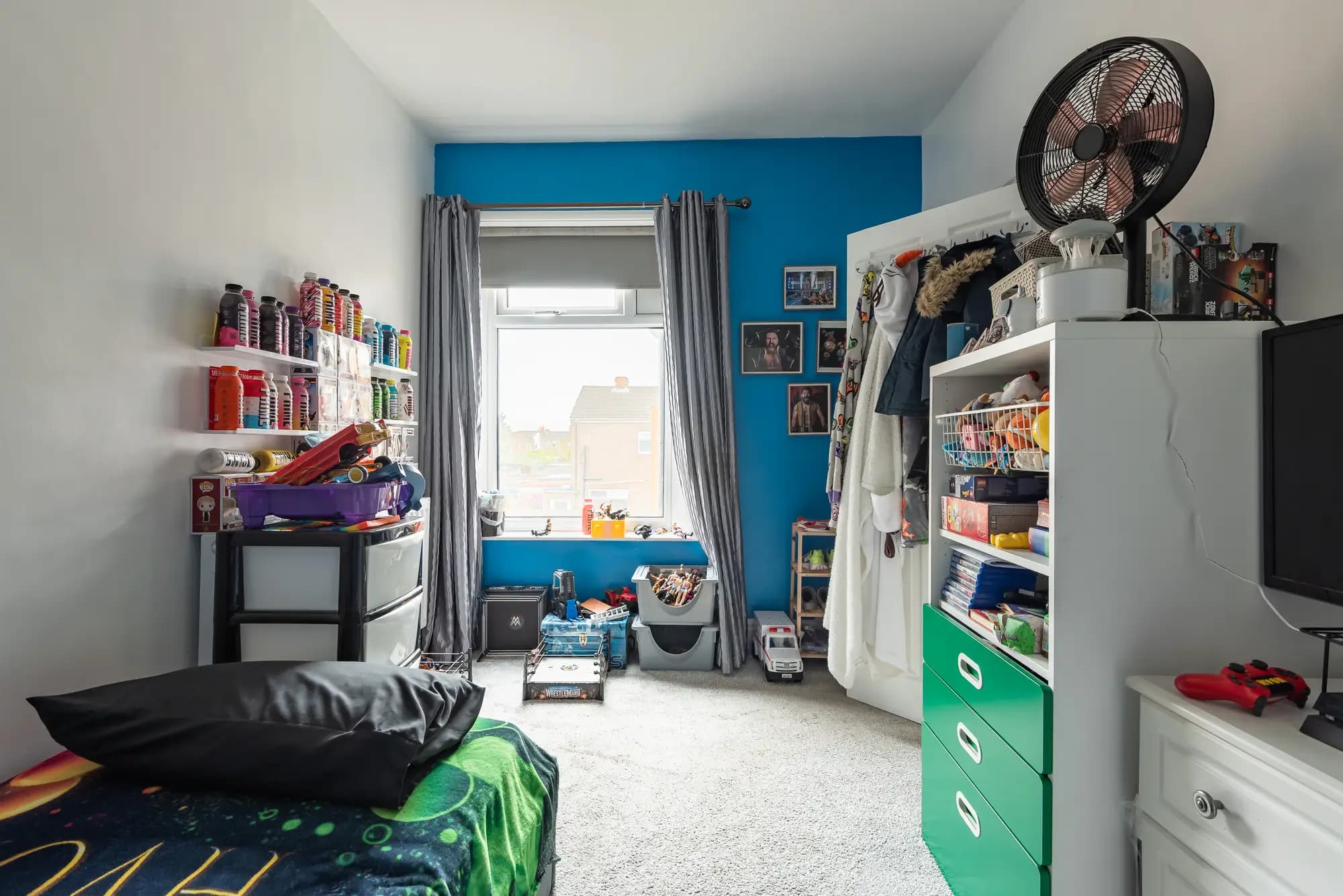 property photo 17 of 28
