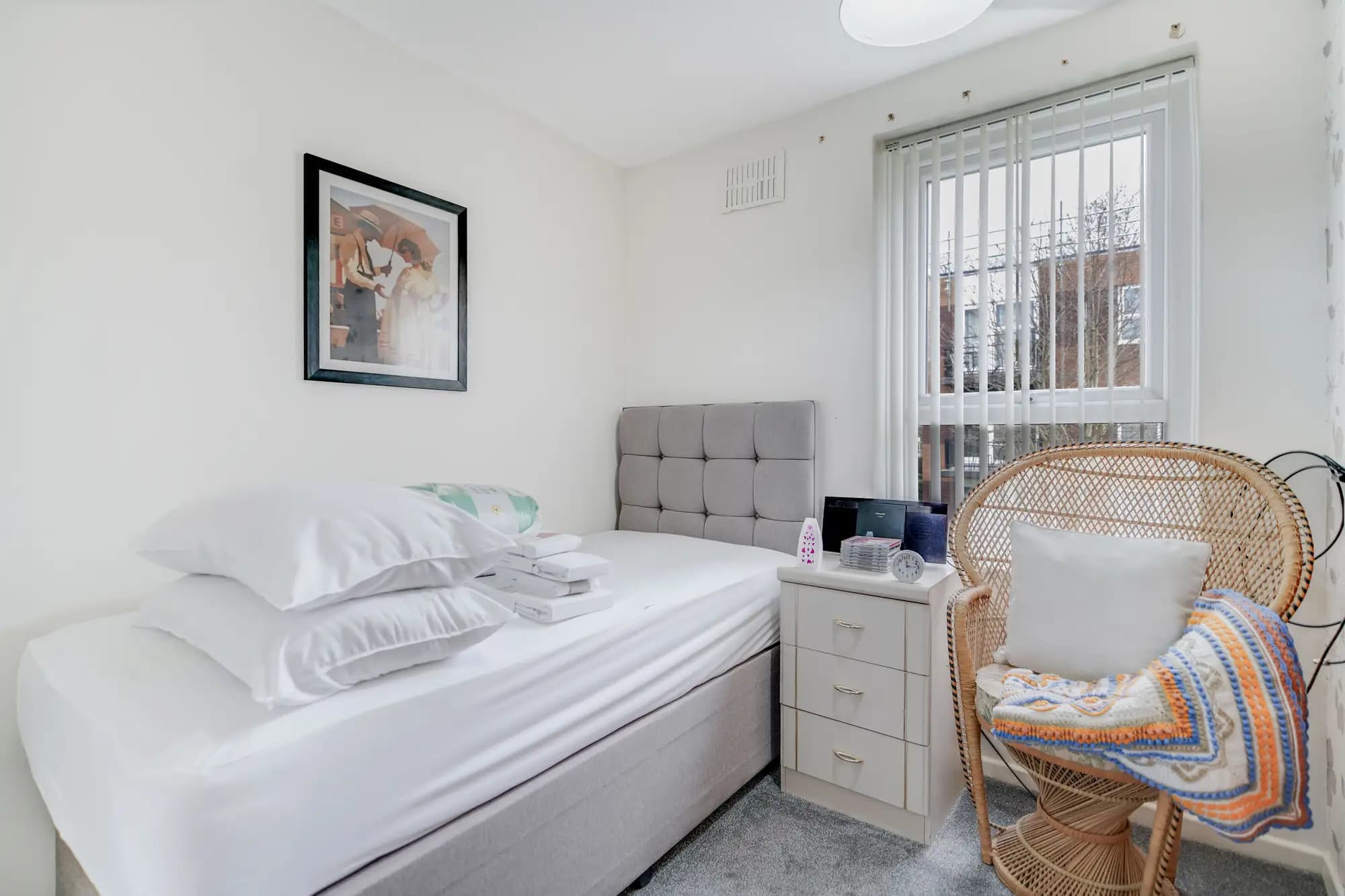 property photo 8 of 14