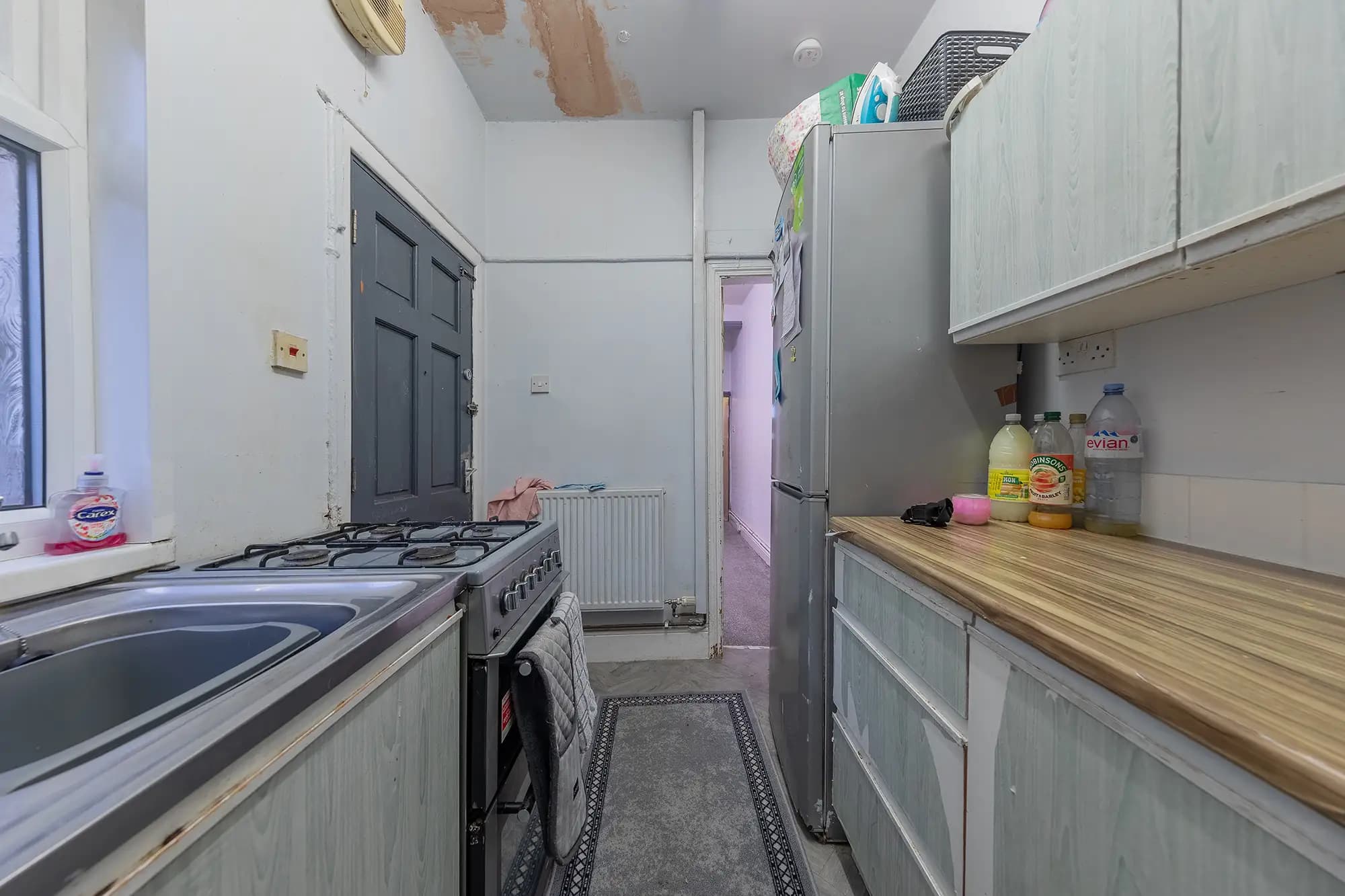 property photo 9 of 27