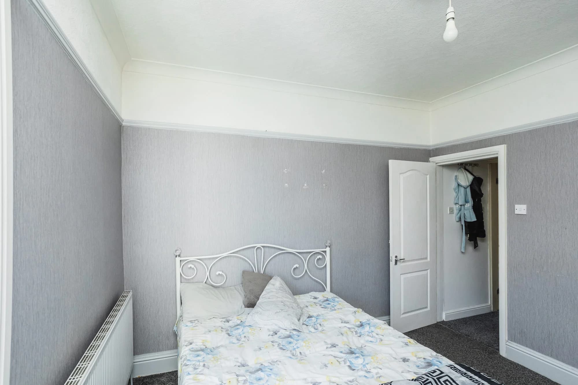 property photo 17 of 29