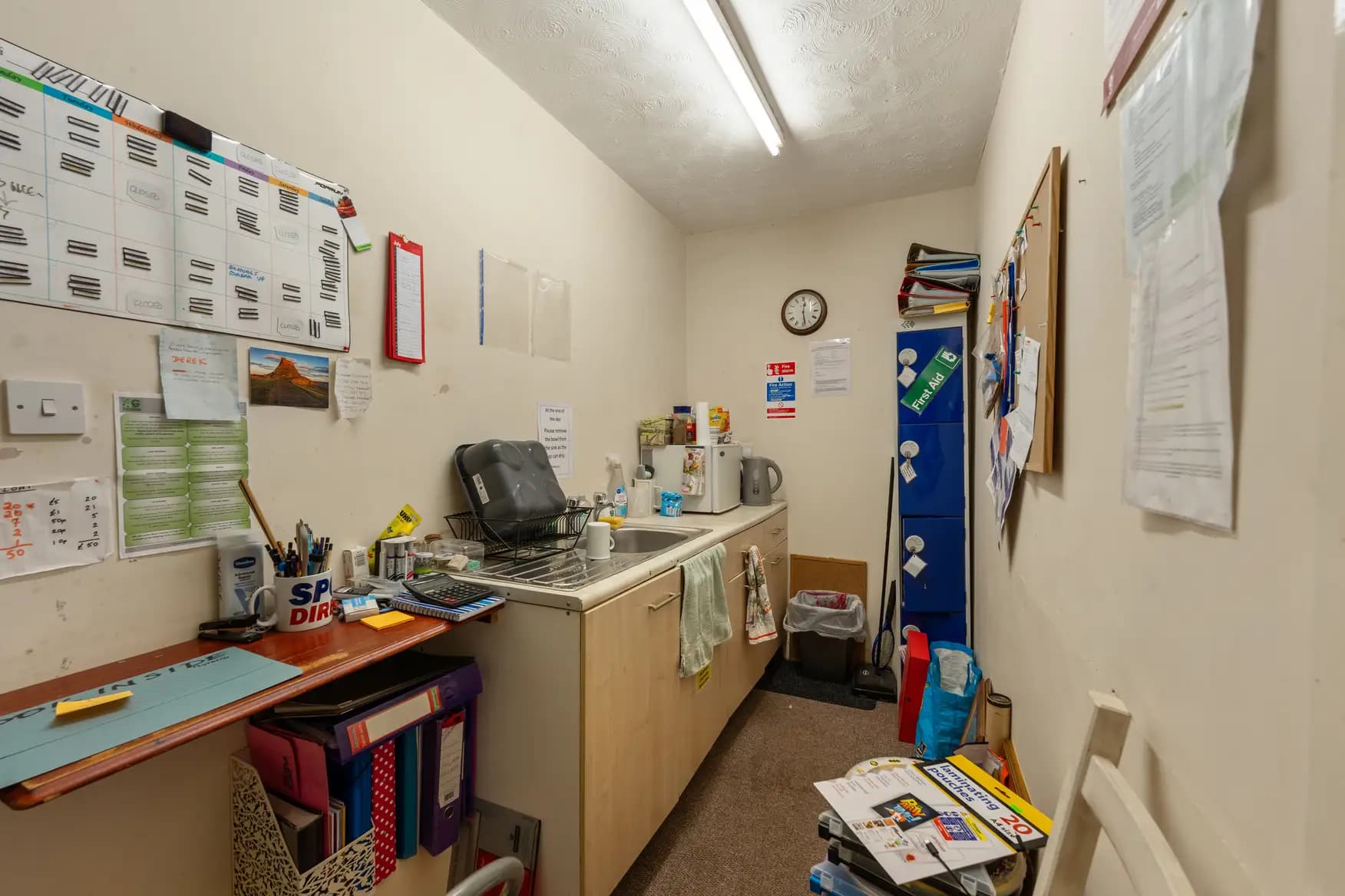 property photo 5 of 9