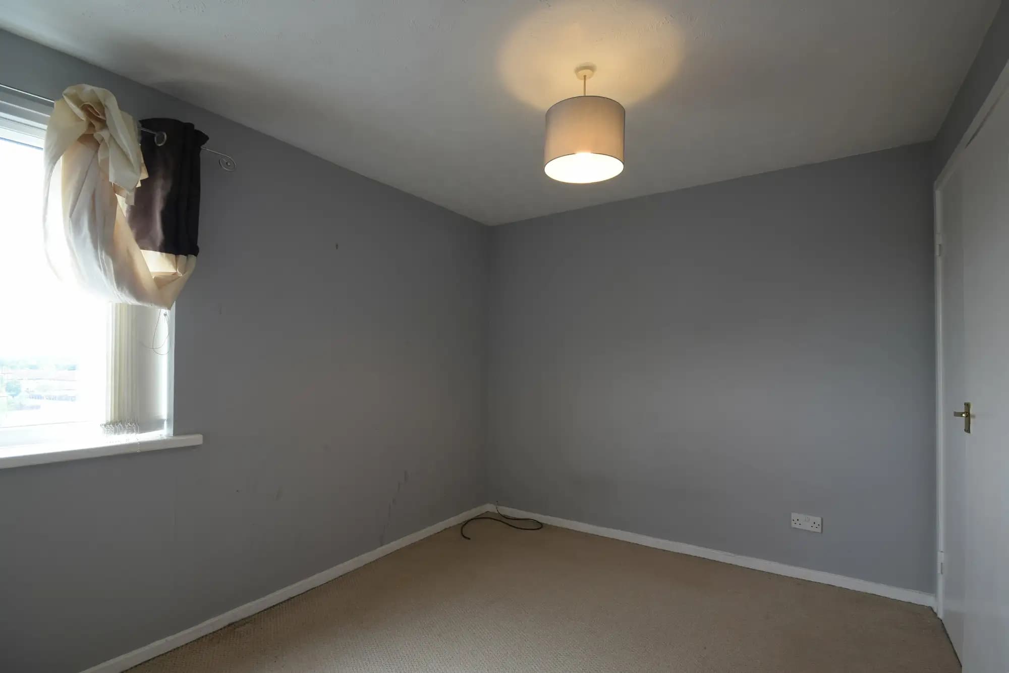 property photo 10 of 14
