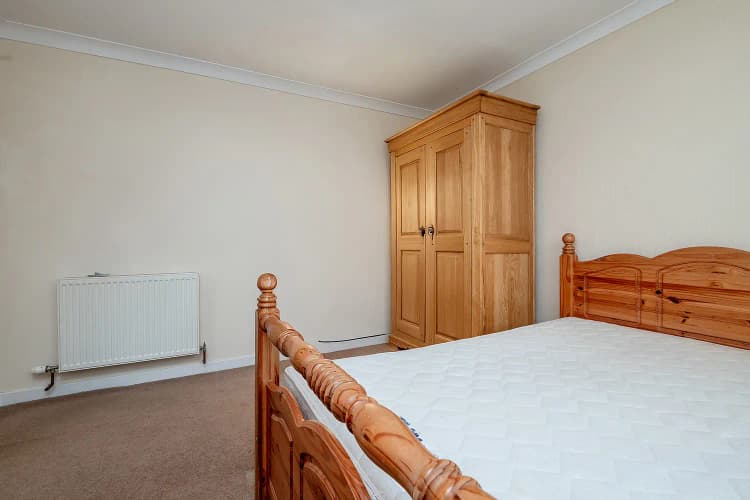 property photo 16 of 23