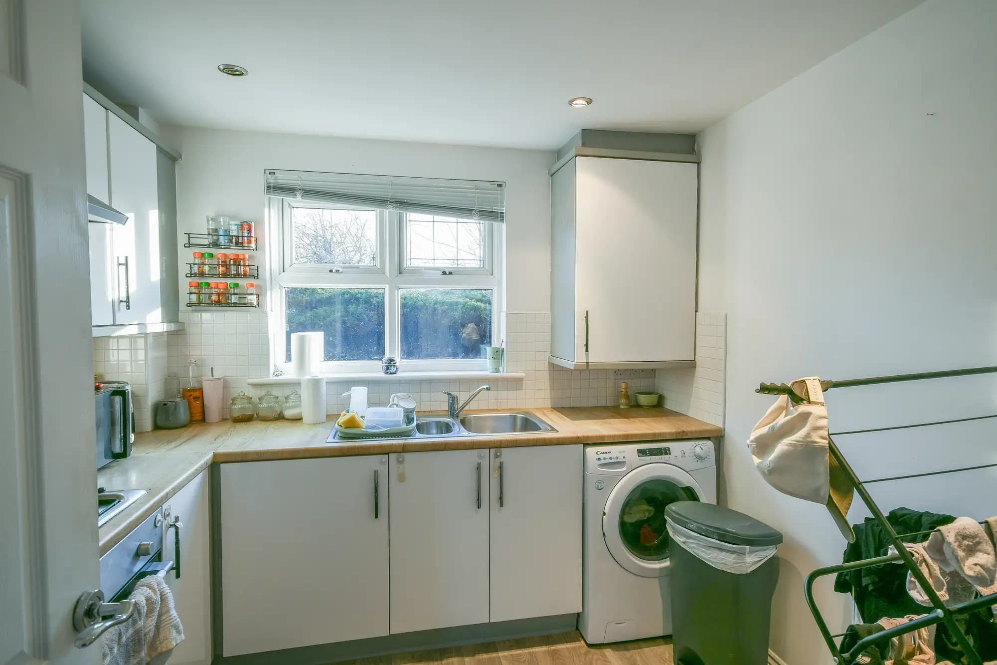 property photo 5 of 14