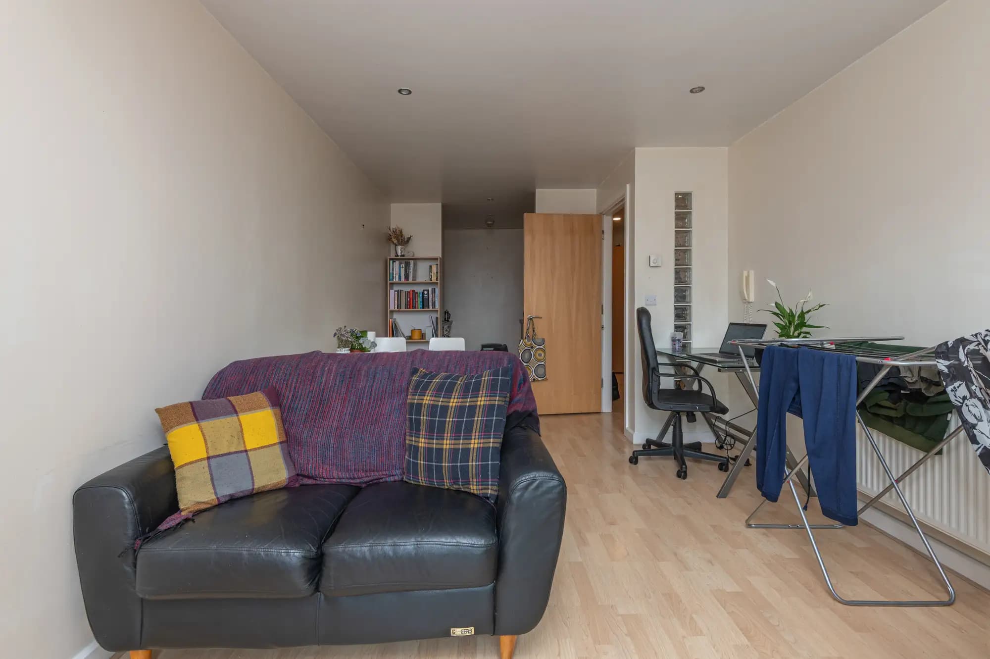 property photo 4 of 24