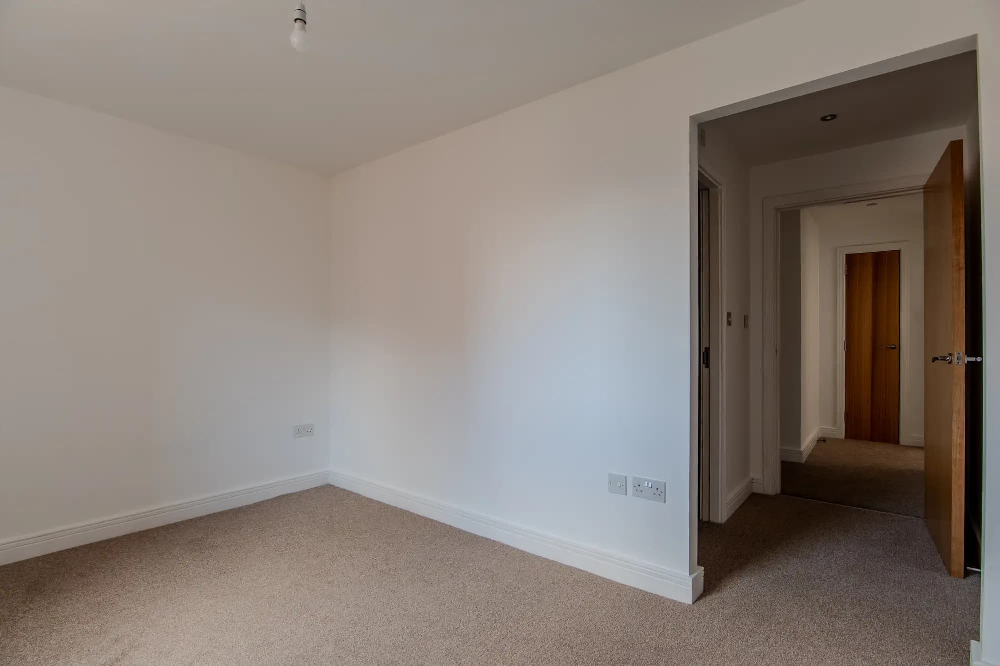 property photo 12 of 19