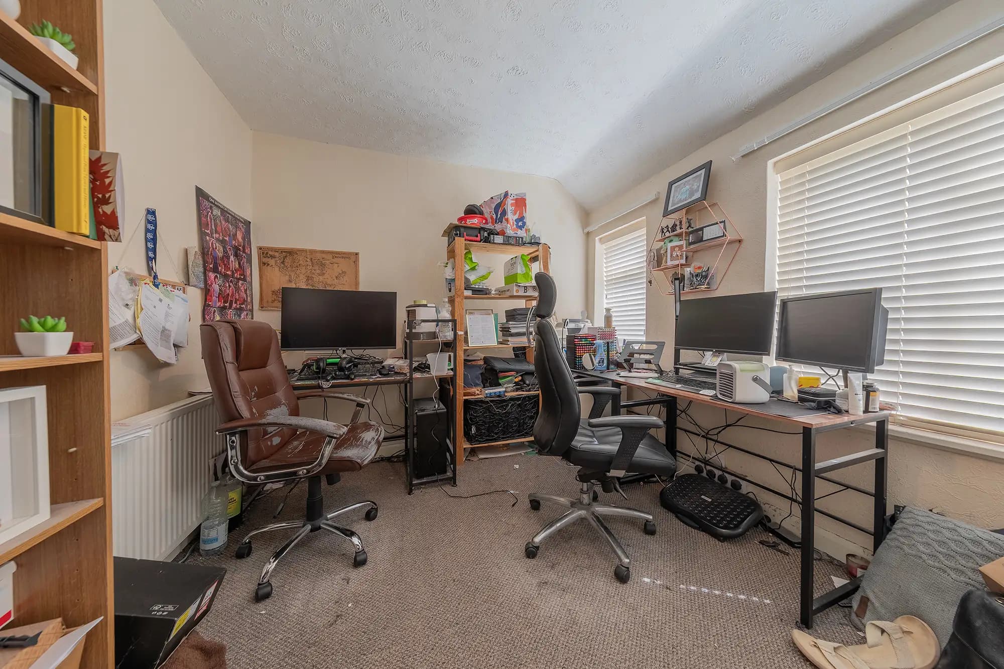 property photo 12 of 17