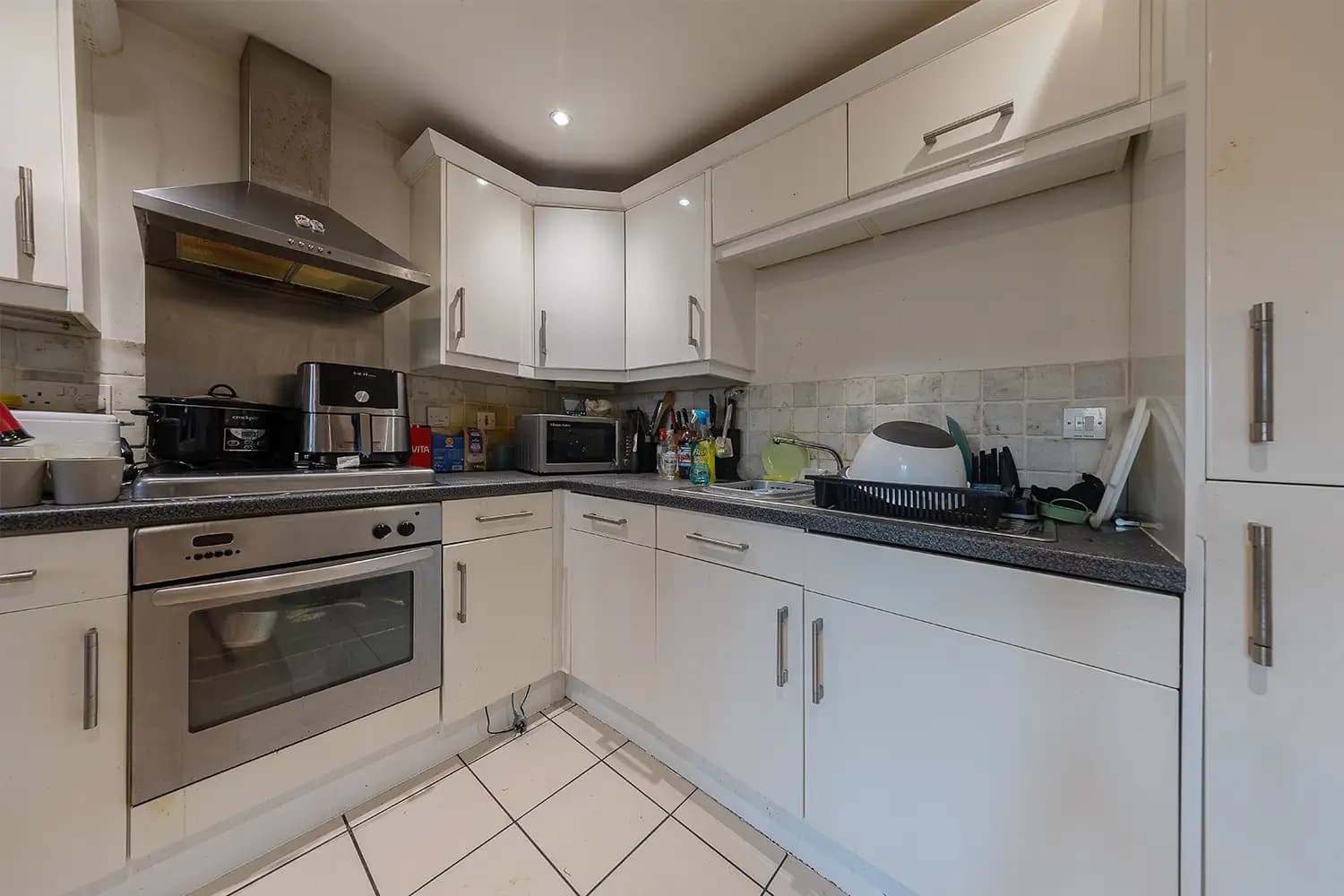 property photo 5 of 15