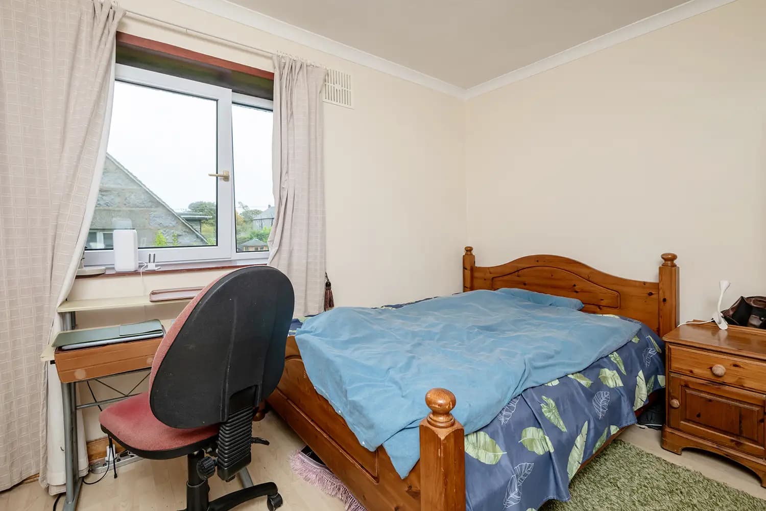 property photo 17 of 36