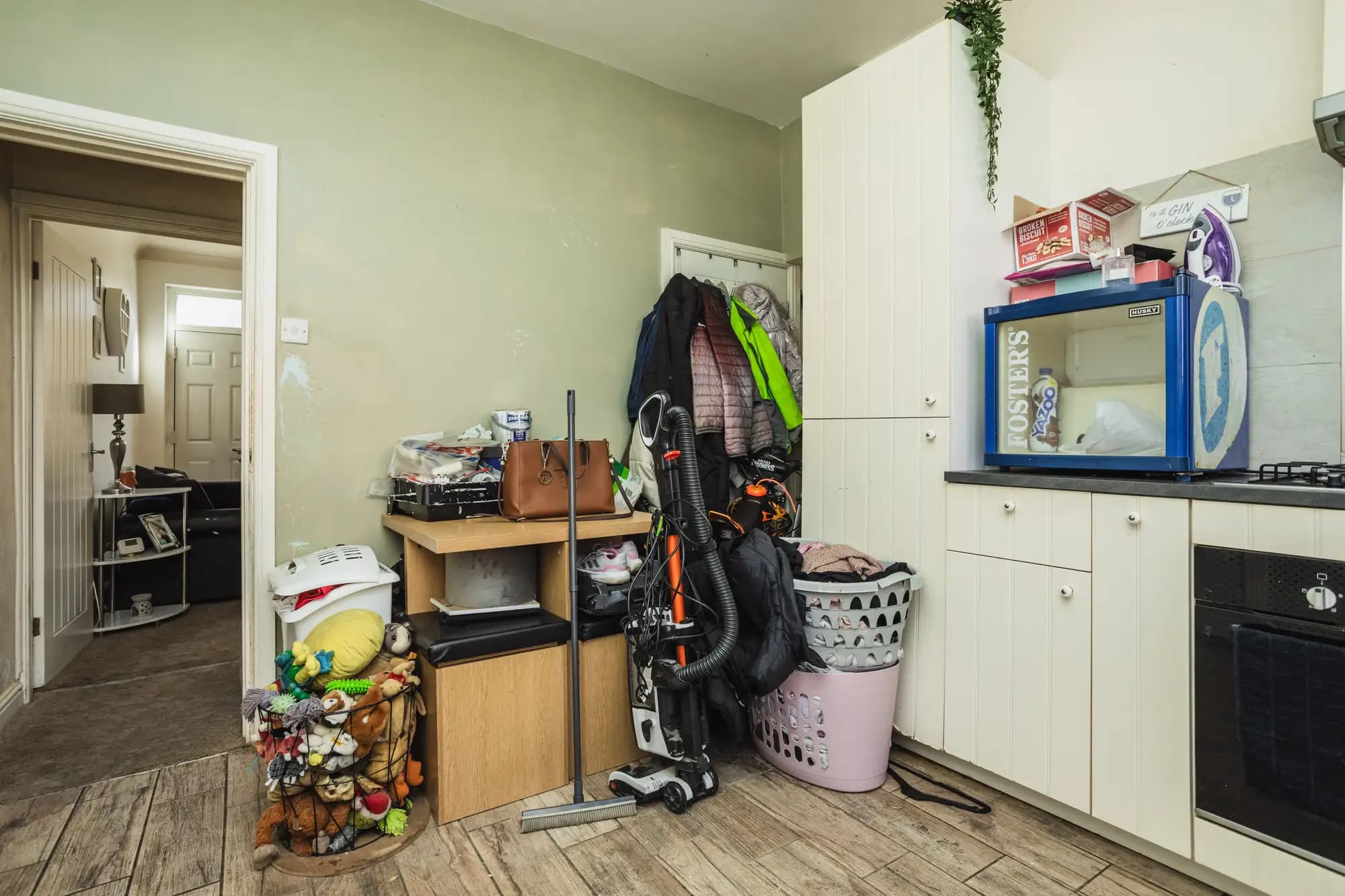 property photo 6 of 20