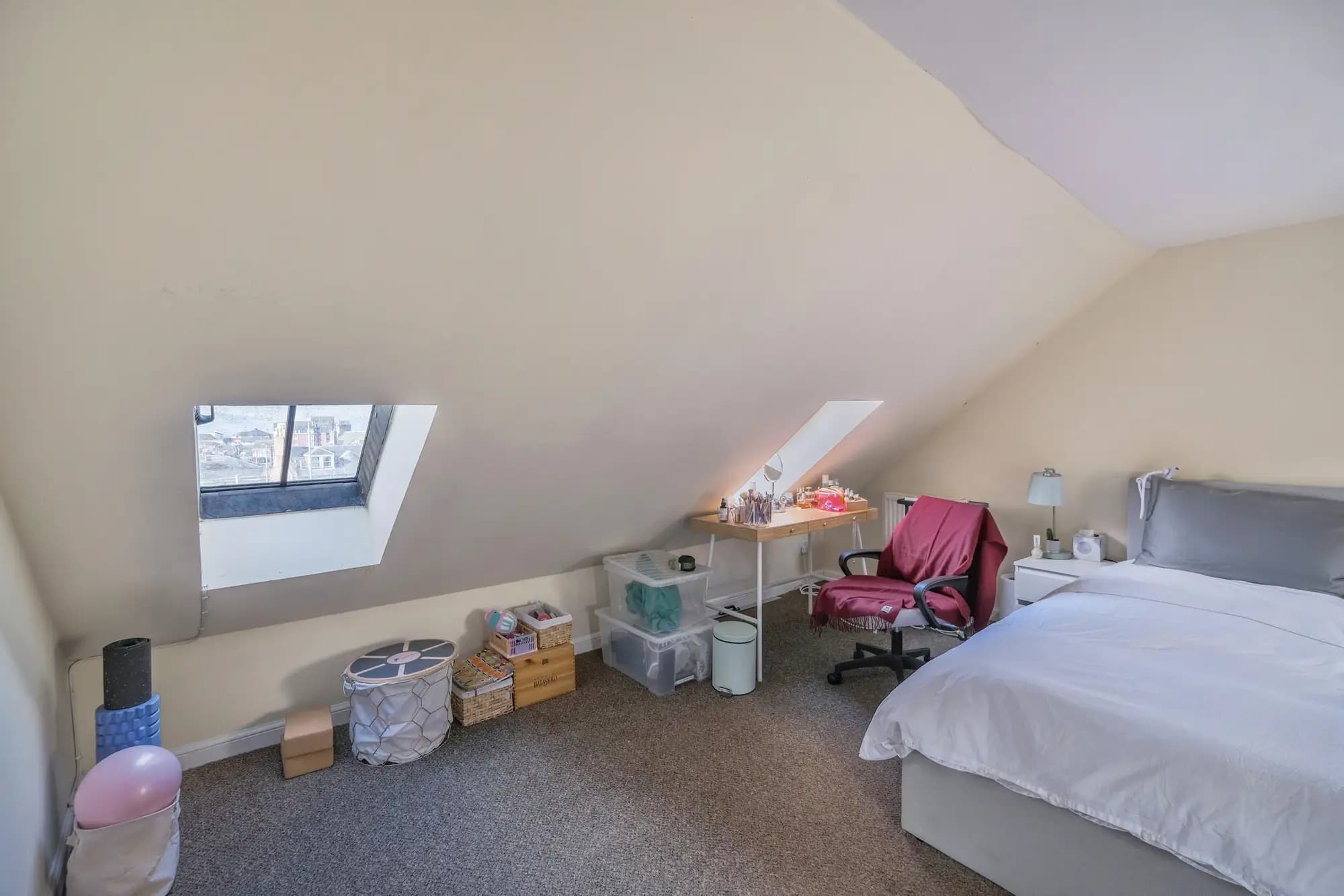 property photo 16 of 38