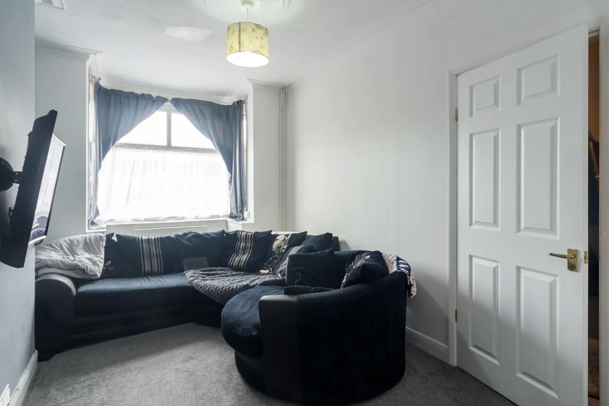 property photo 3 of 26