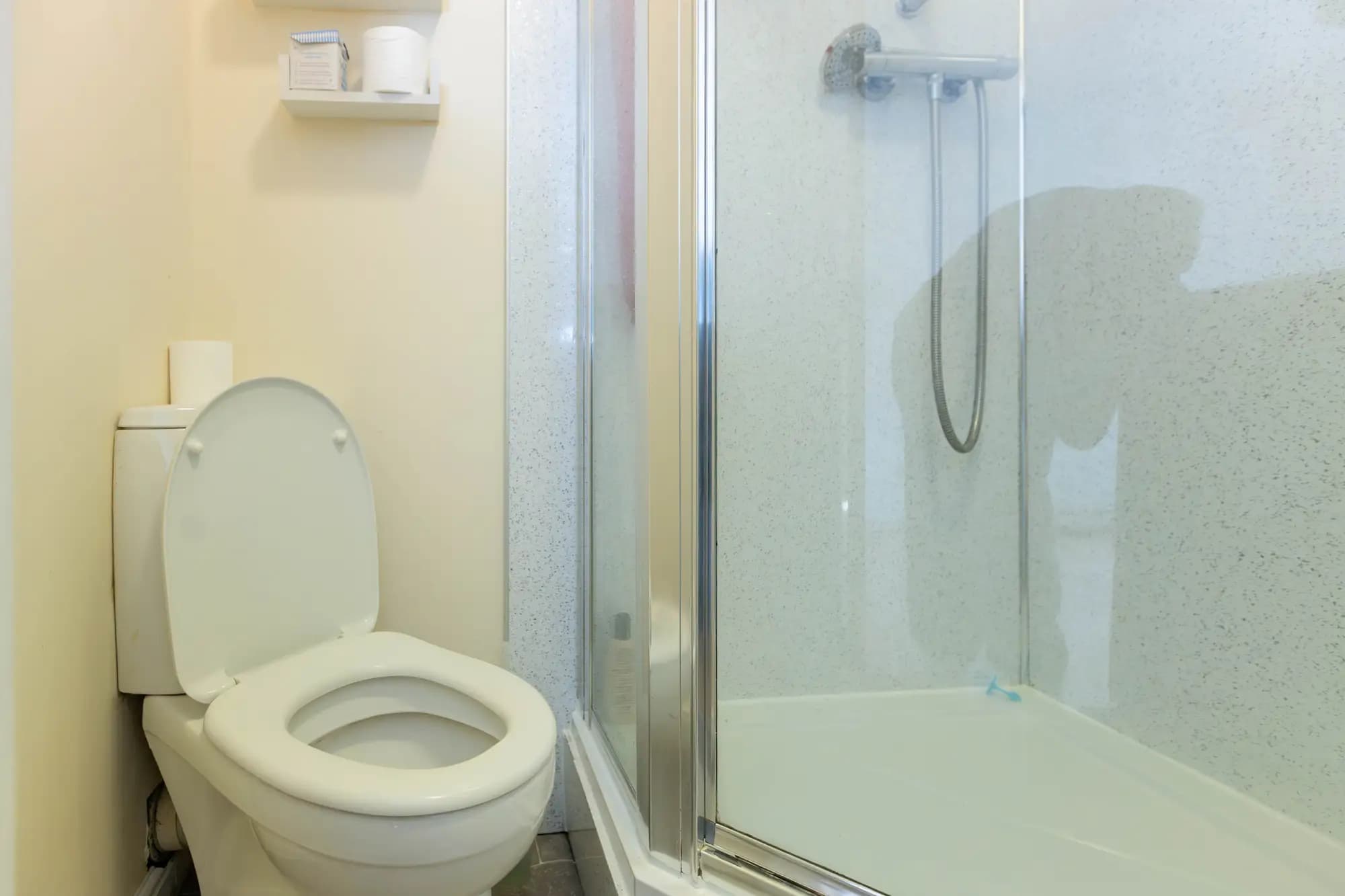 property photo 9 of 18