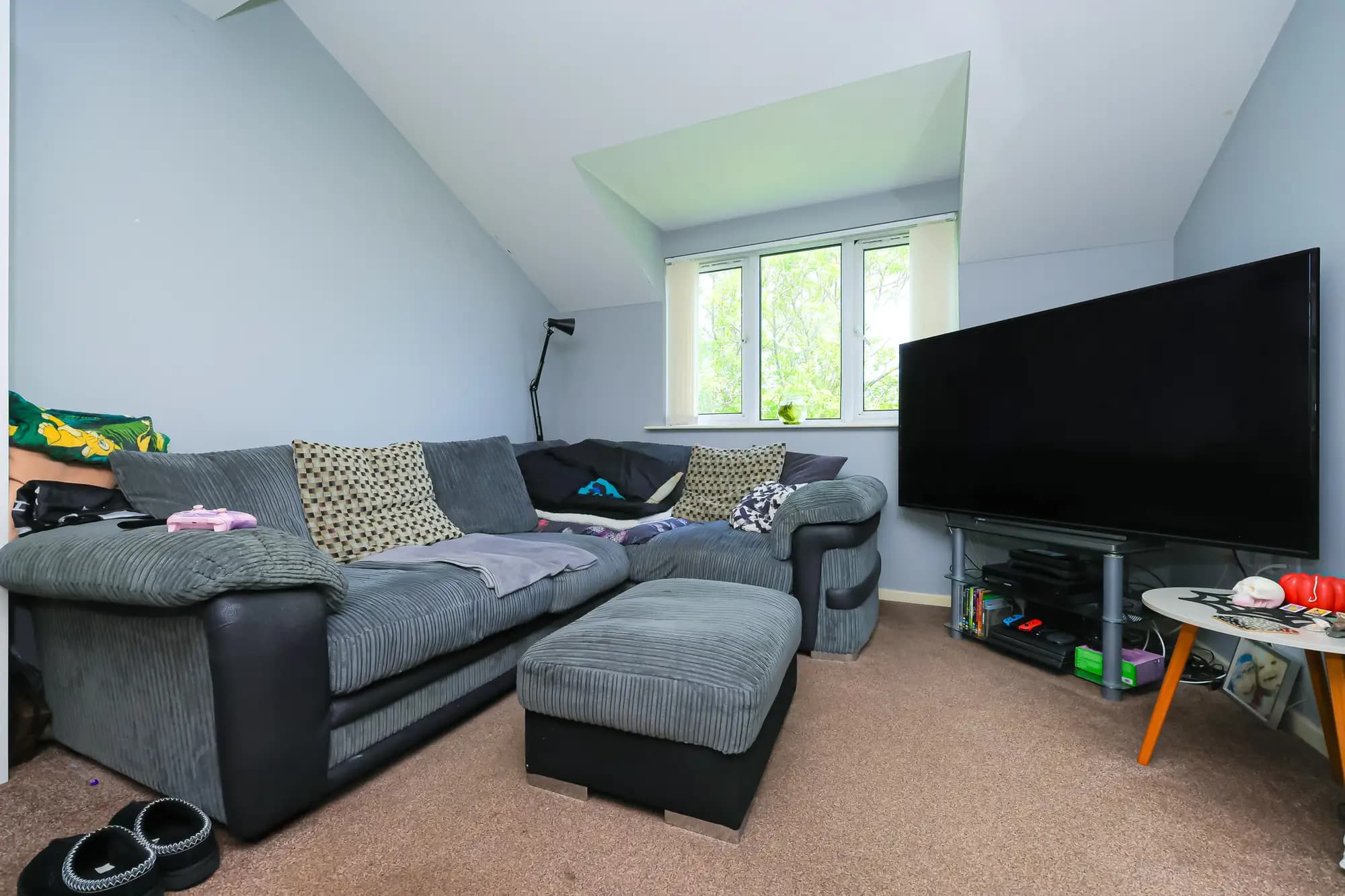 property photo 1 of 25