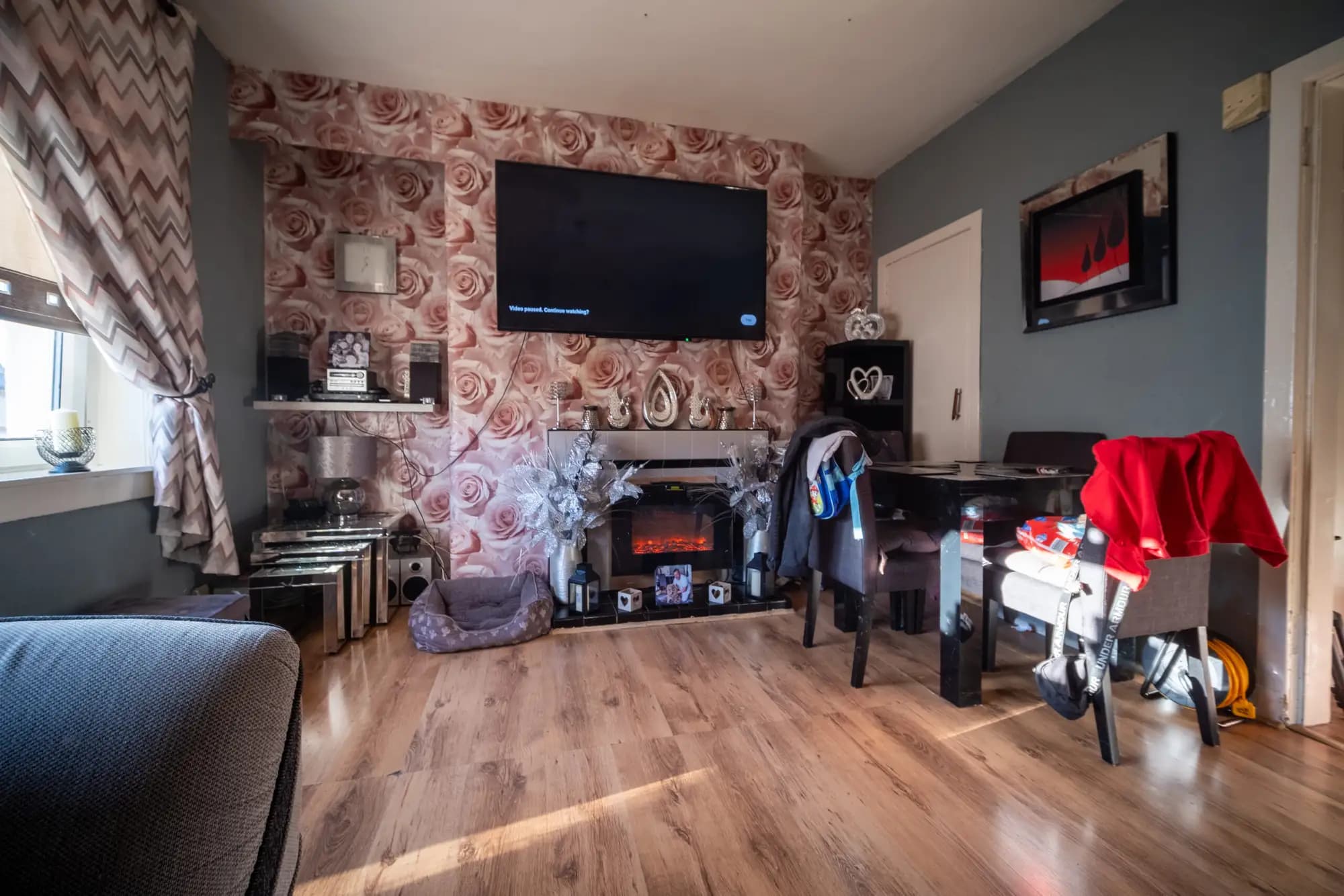 property photo 3 of 22