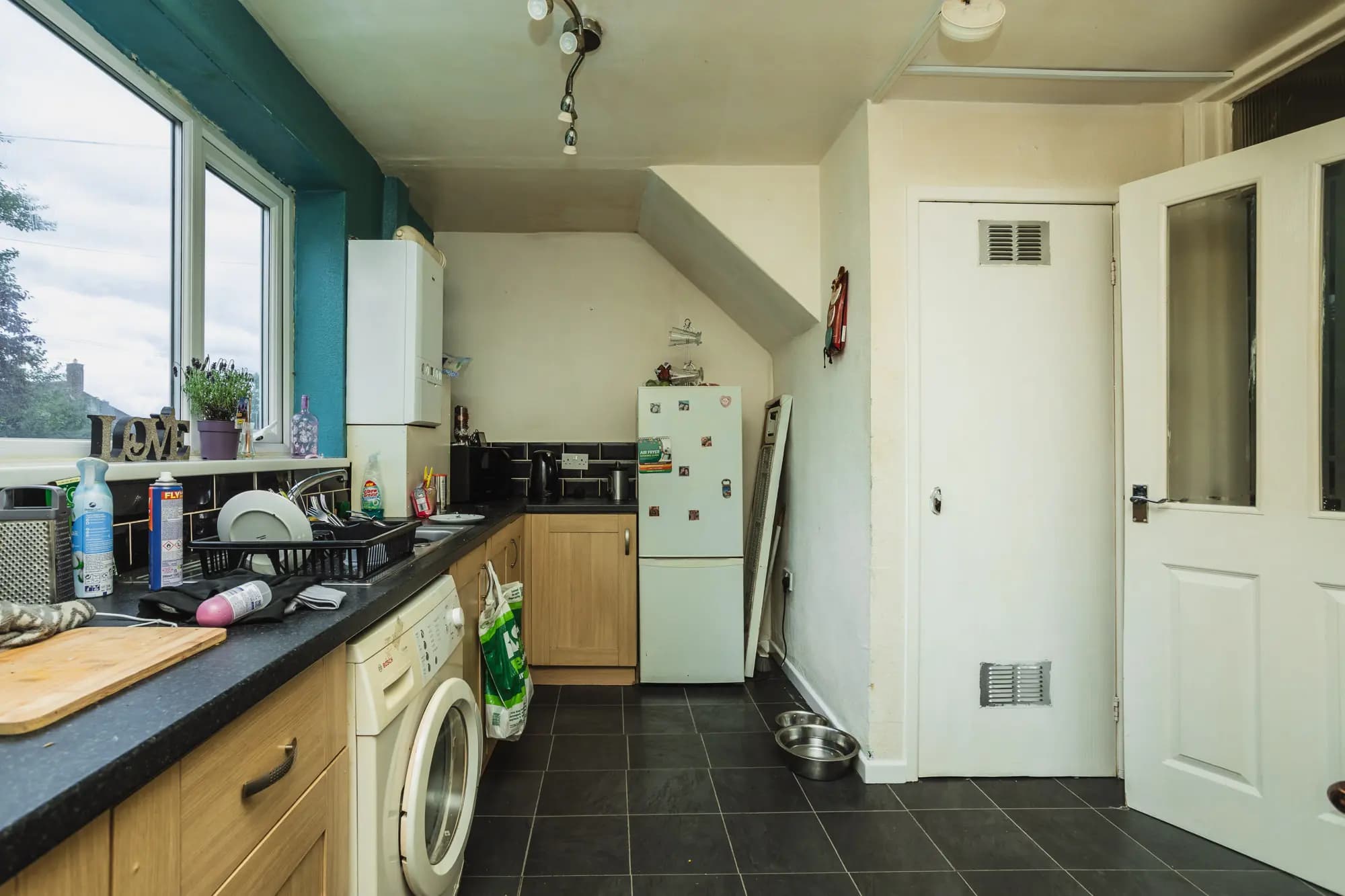 property photo 6 of 21