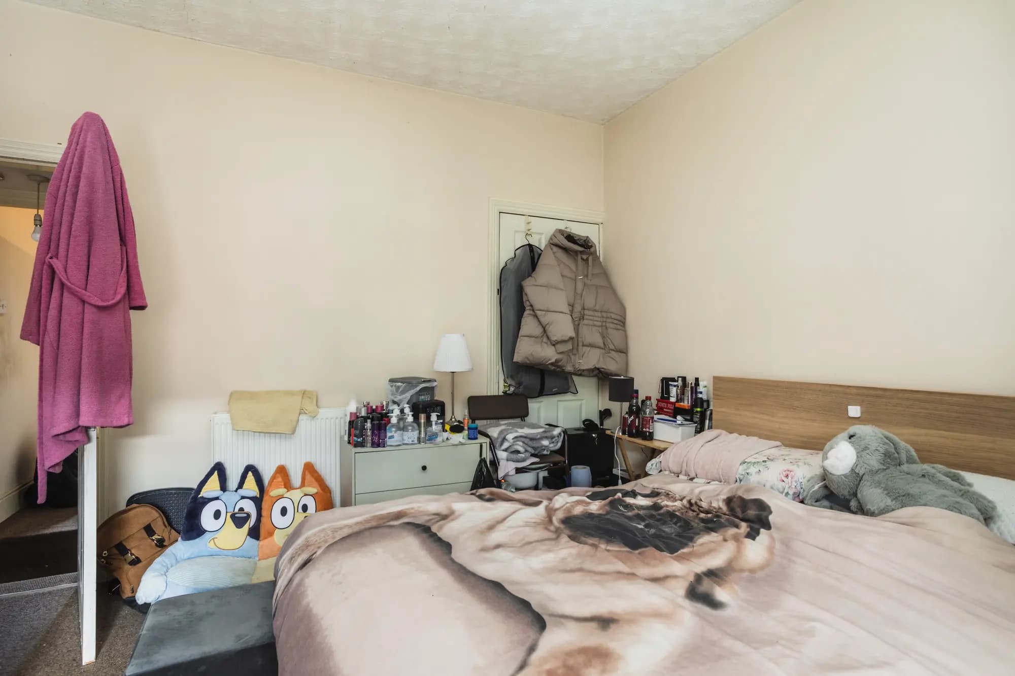 property photo 13 of 20